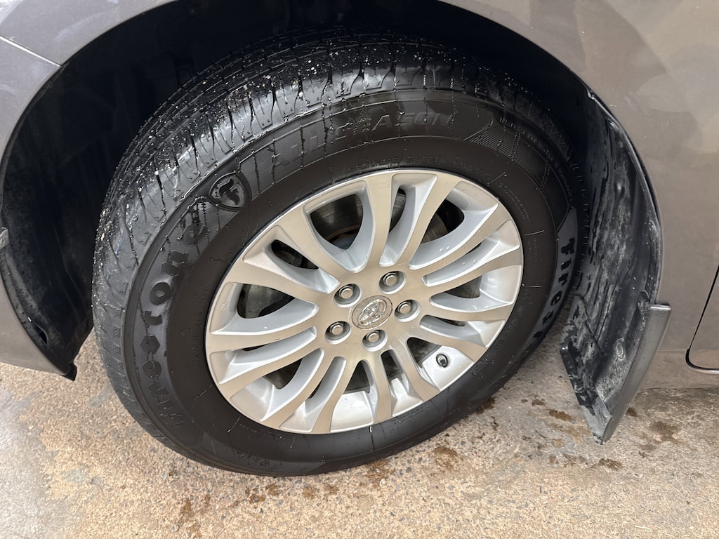 Used 2017 Toyota Sienna XLE 8 Passenger Van Passenger Van