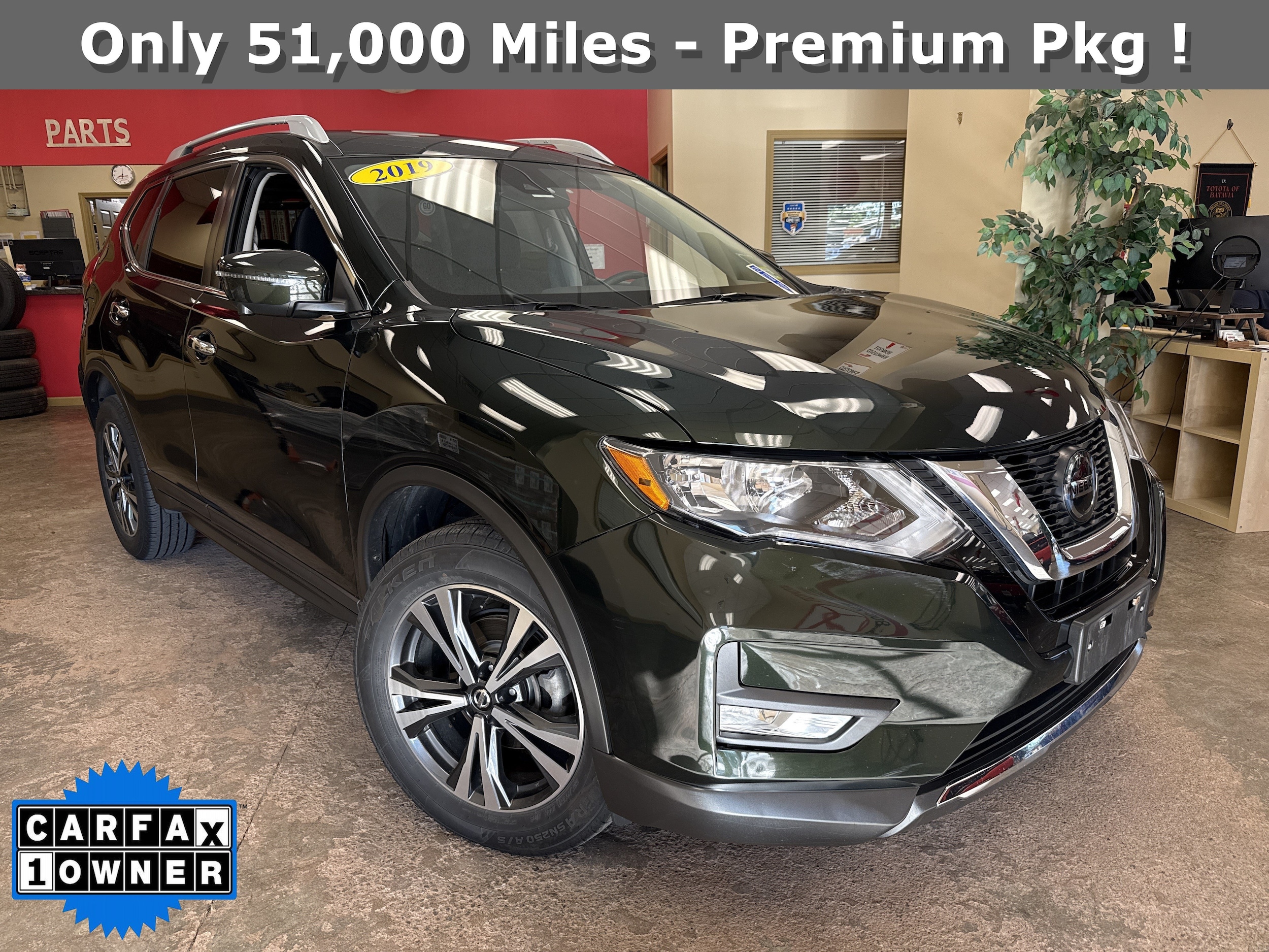 Used 2019 Nissan Rogue SV with VIN 5N1AT2MV7KC700236 for sale in Batavia, NY