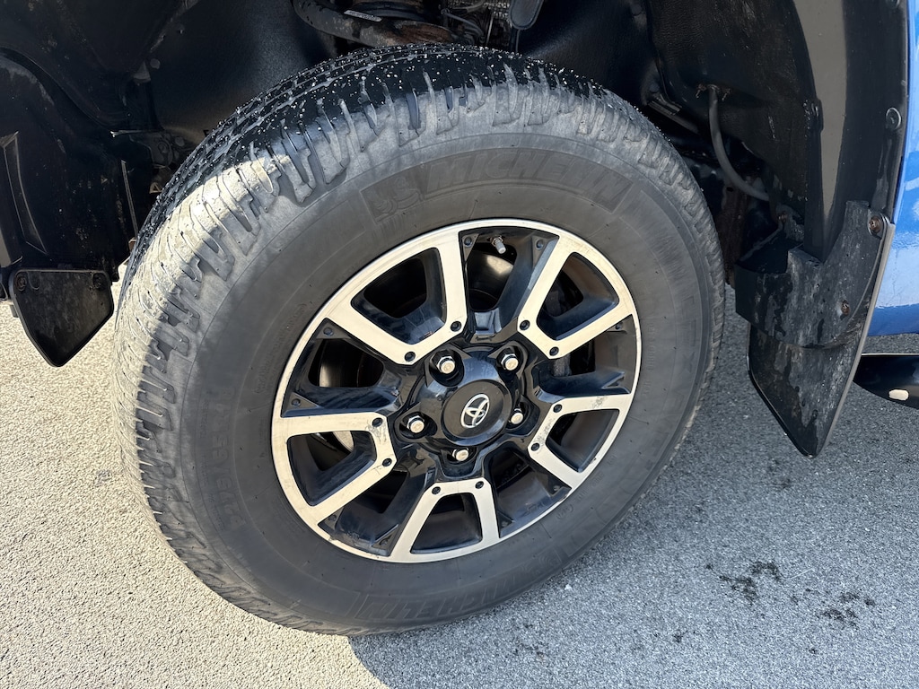 Used 2016 Toyota Tundra SR5 5.7L V8 Truck Double Cab
