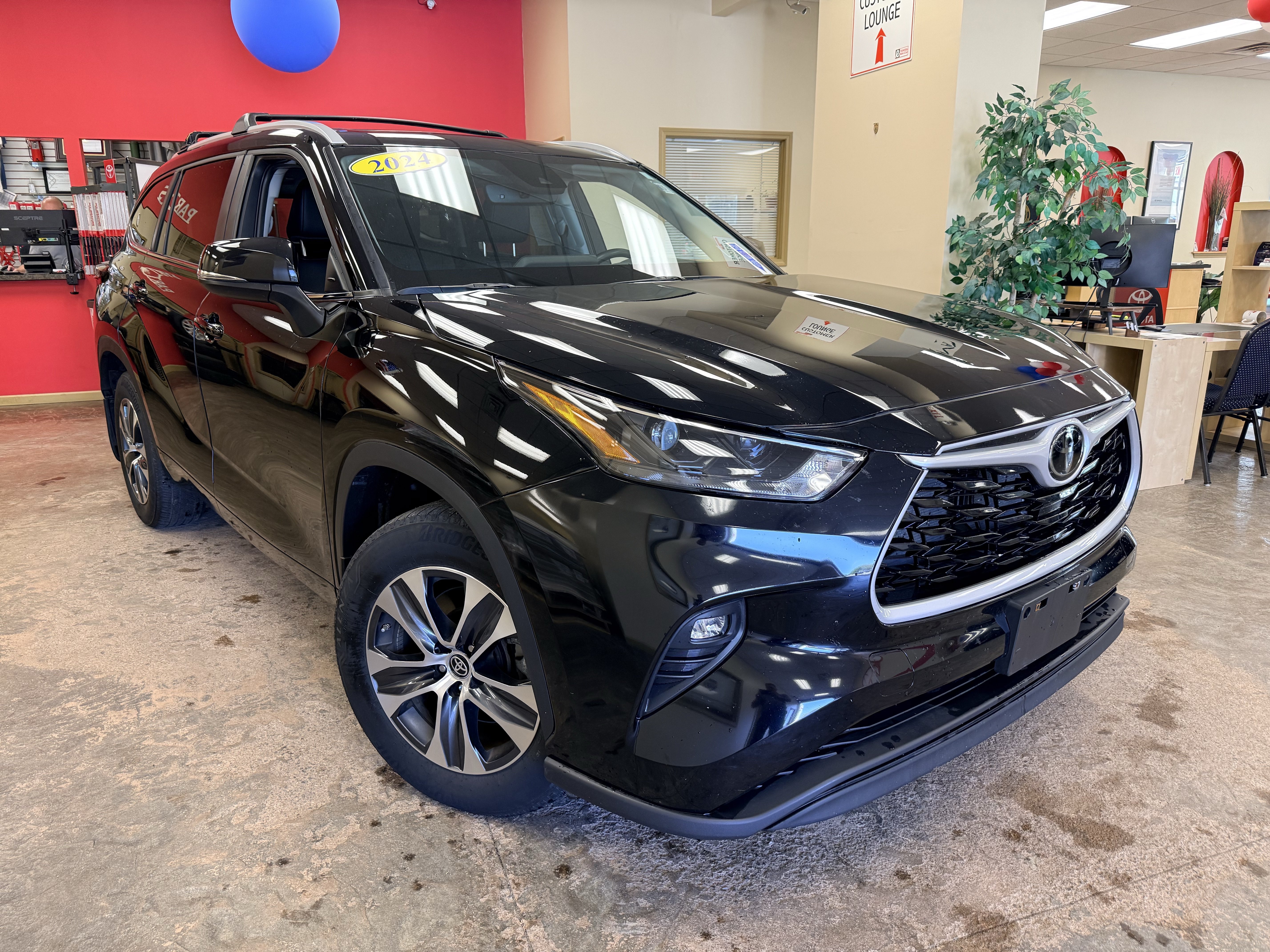 2024 Toyota Highlander XLE SUV