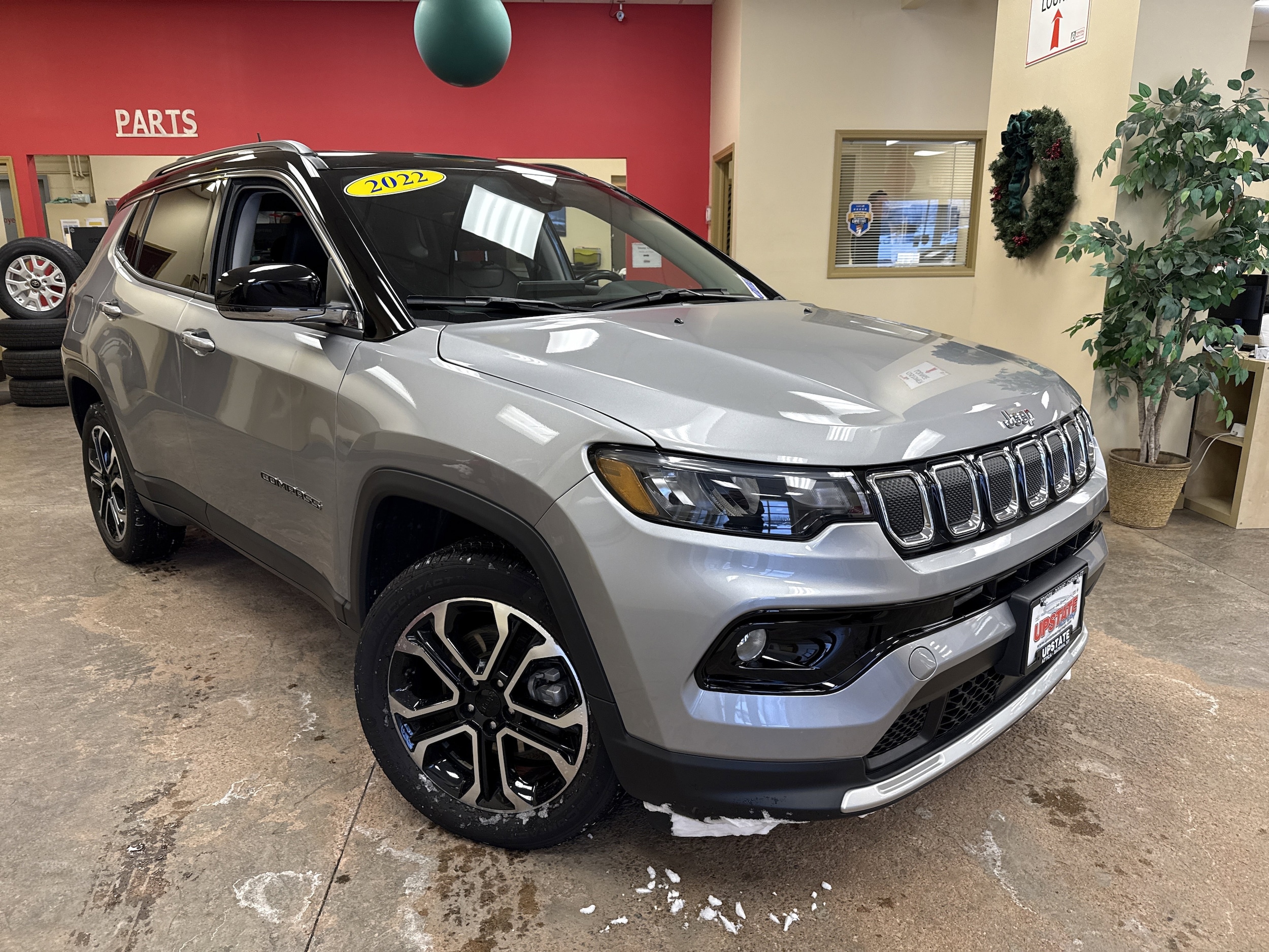 2022 Jeep Compass Limited's photo
