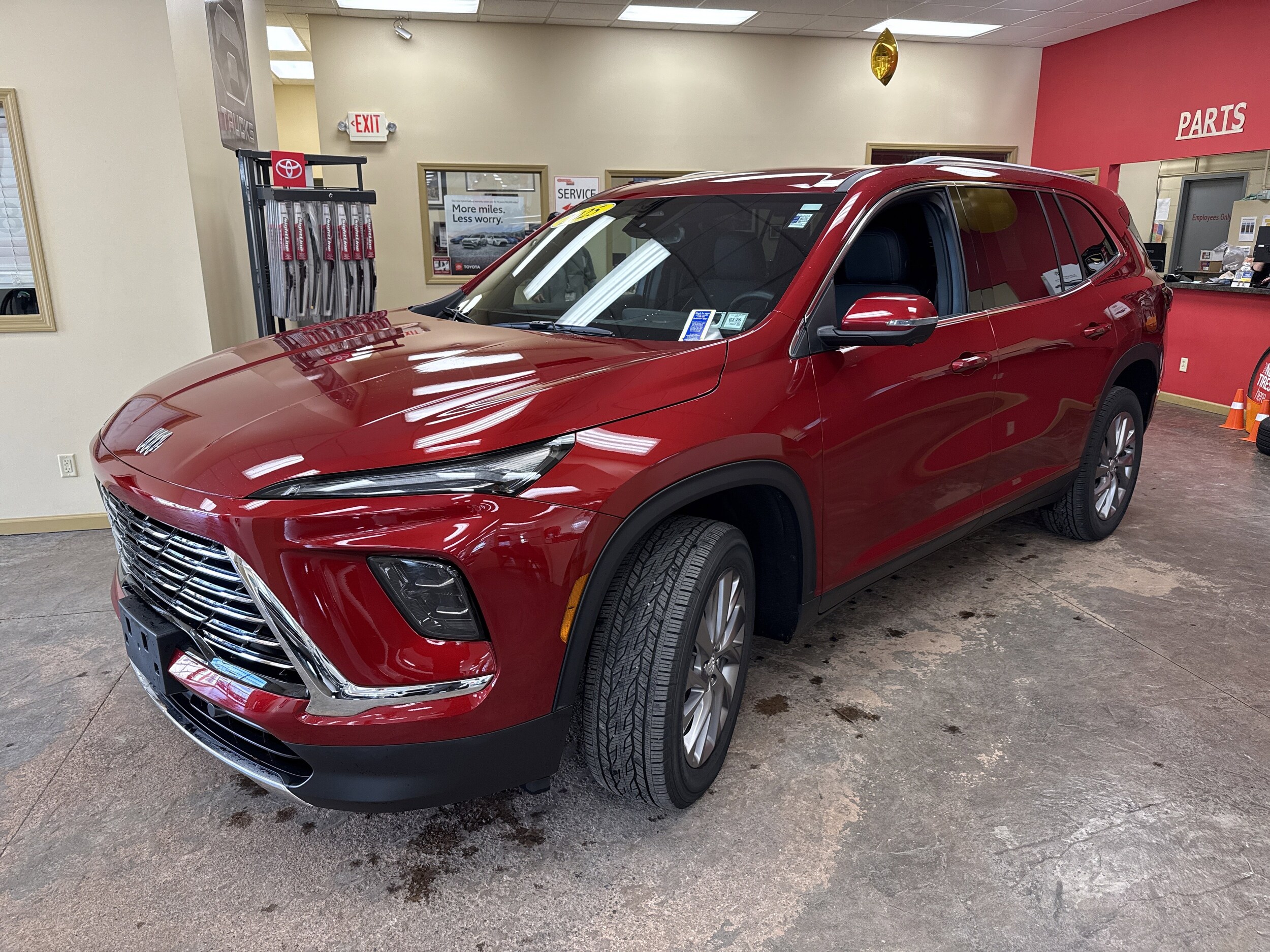 2025 Buick Enclave Preferred photo 3