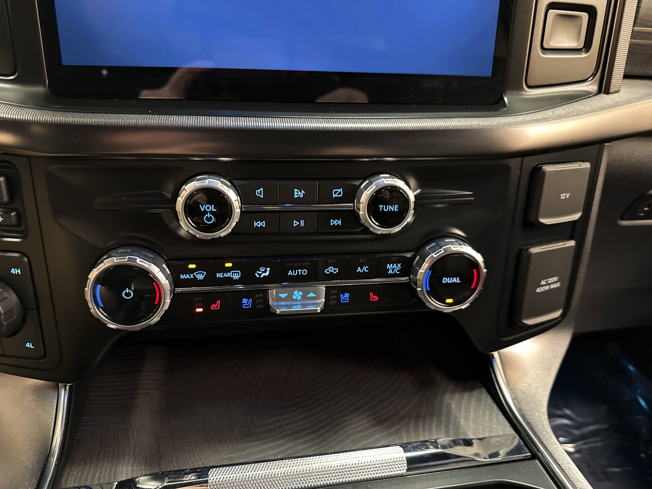 2023 Ford F-150 Platinum - Photo 36