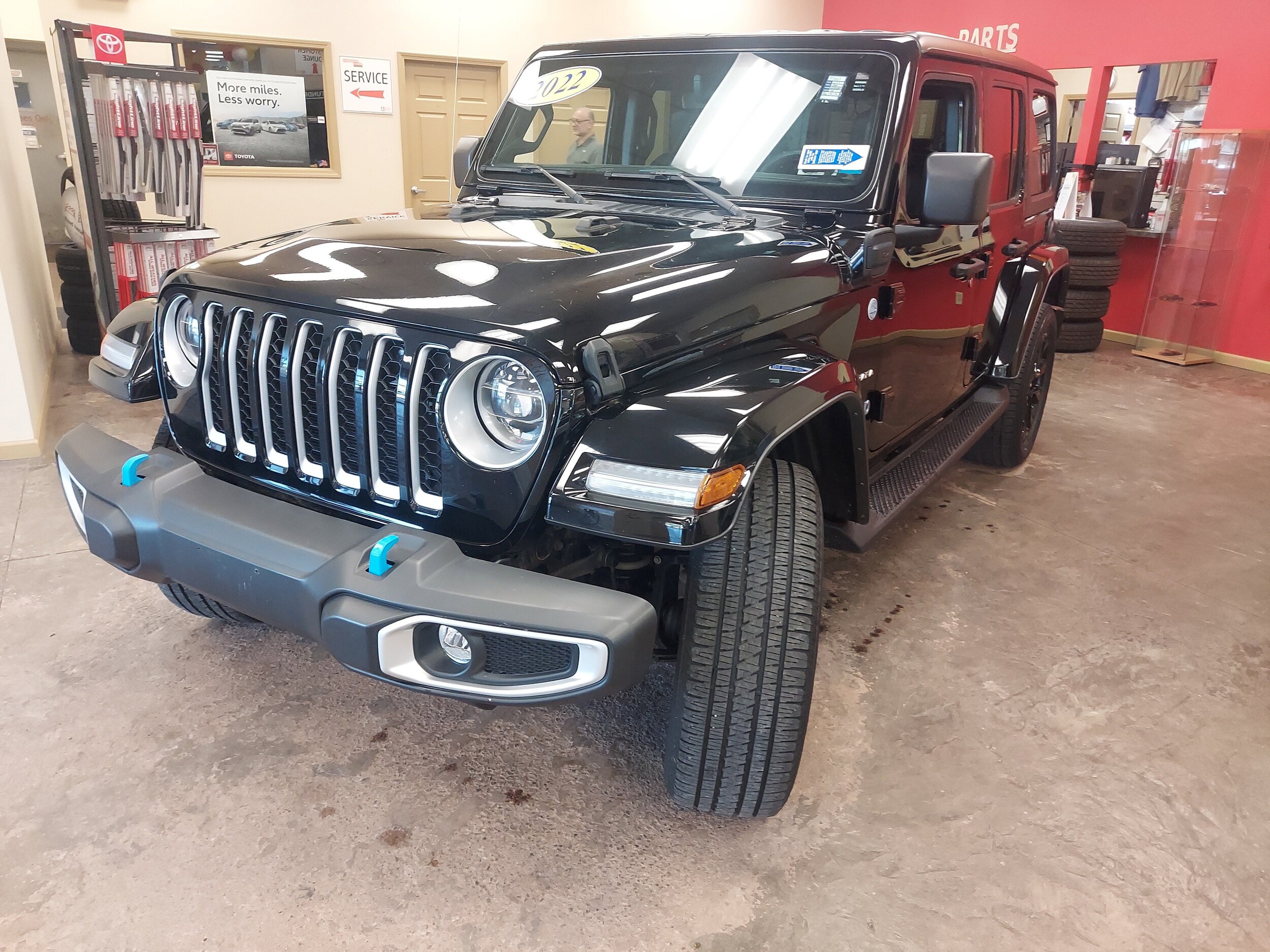 2022 Jeep Wrangler Unlimited 4xe Sahara photo 3