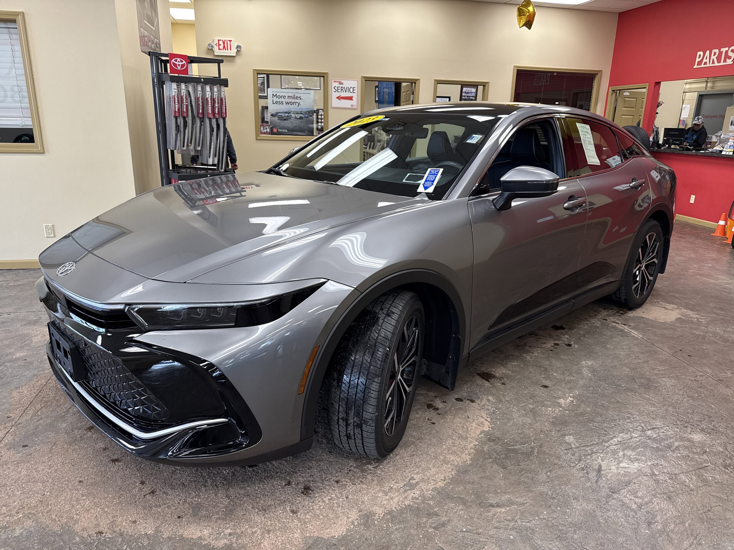 2023 Toyota Crown Limited photo 2