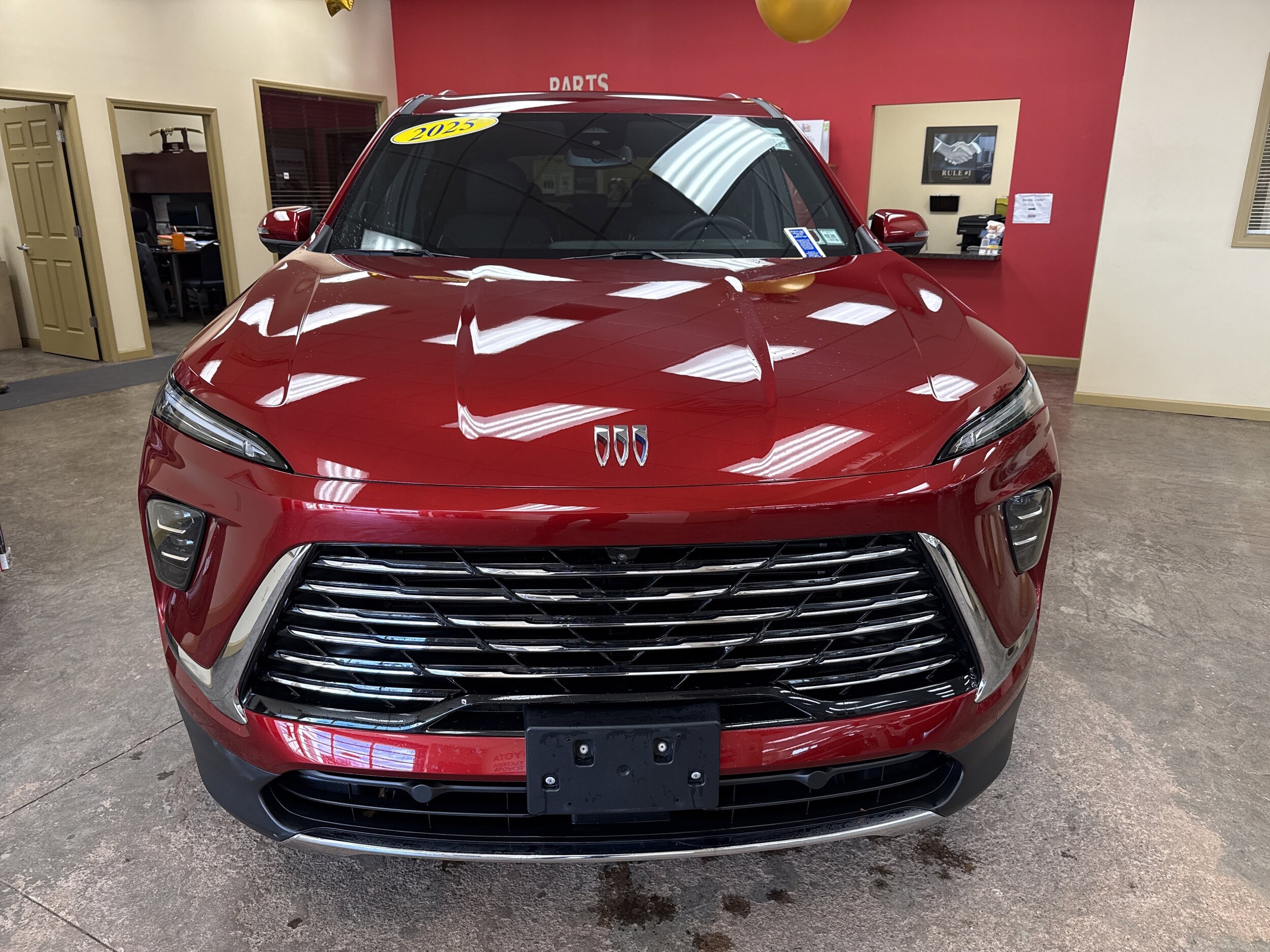 2025 Buick Enclave Preferred photo 2