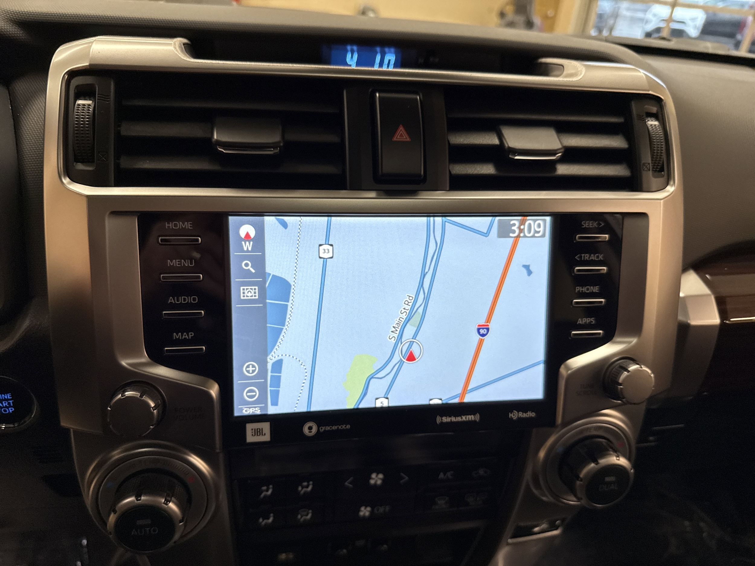 2022 Toyota 4Runner Limited - Photo 35