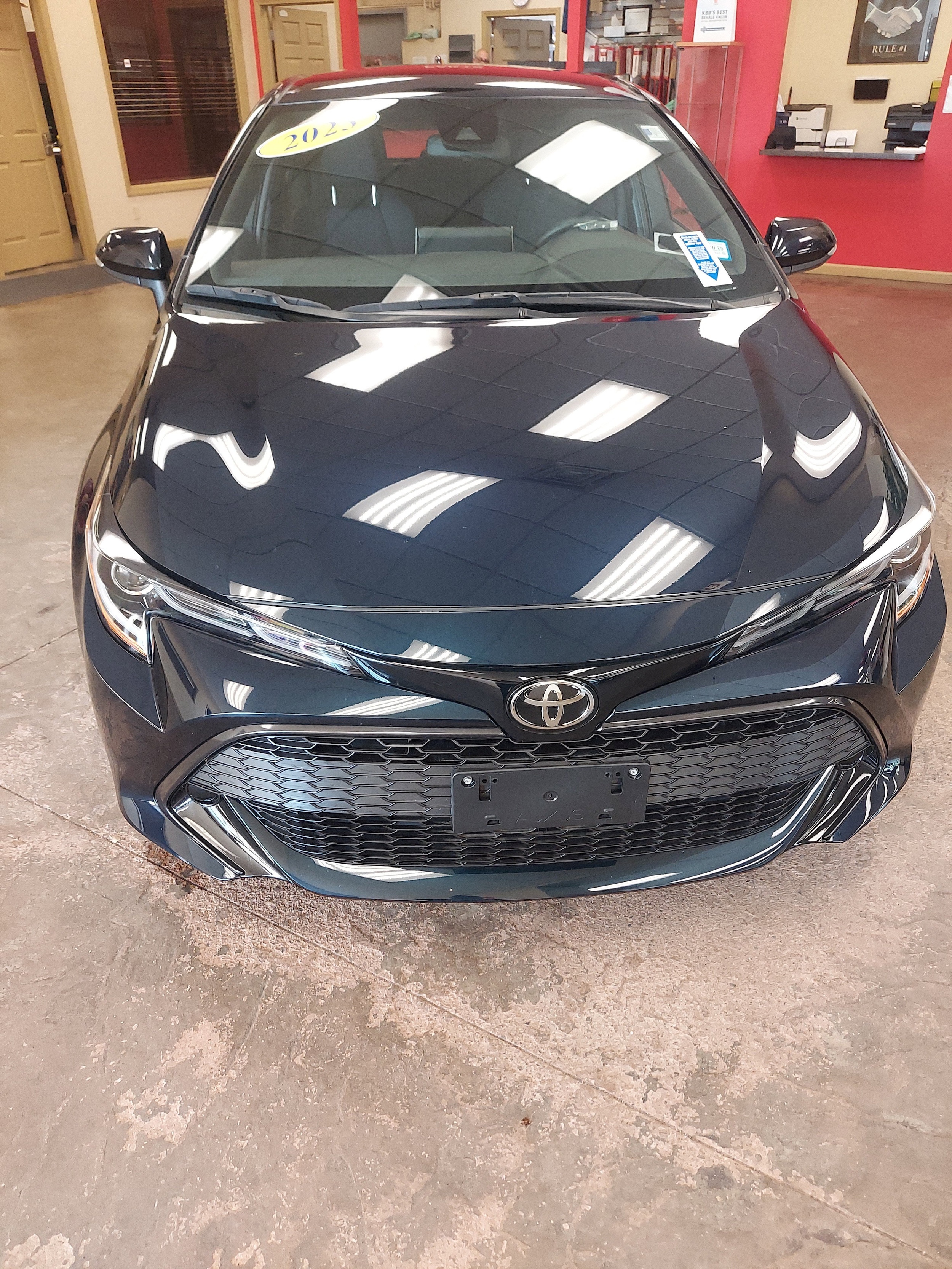 Used 2022 Toyota Corolla Hatchback SE with VIN JTND4MBE5N3189803 for sale in Kansas City