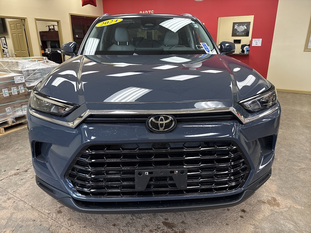 Used 2024 Toyota Grand Highlander XLE SUV