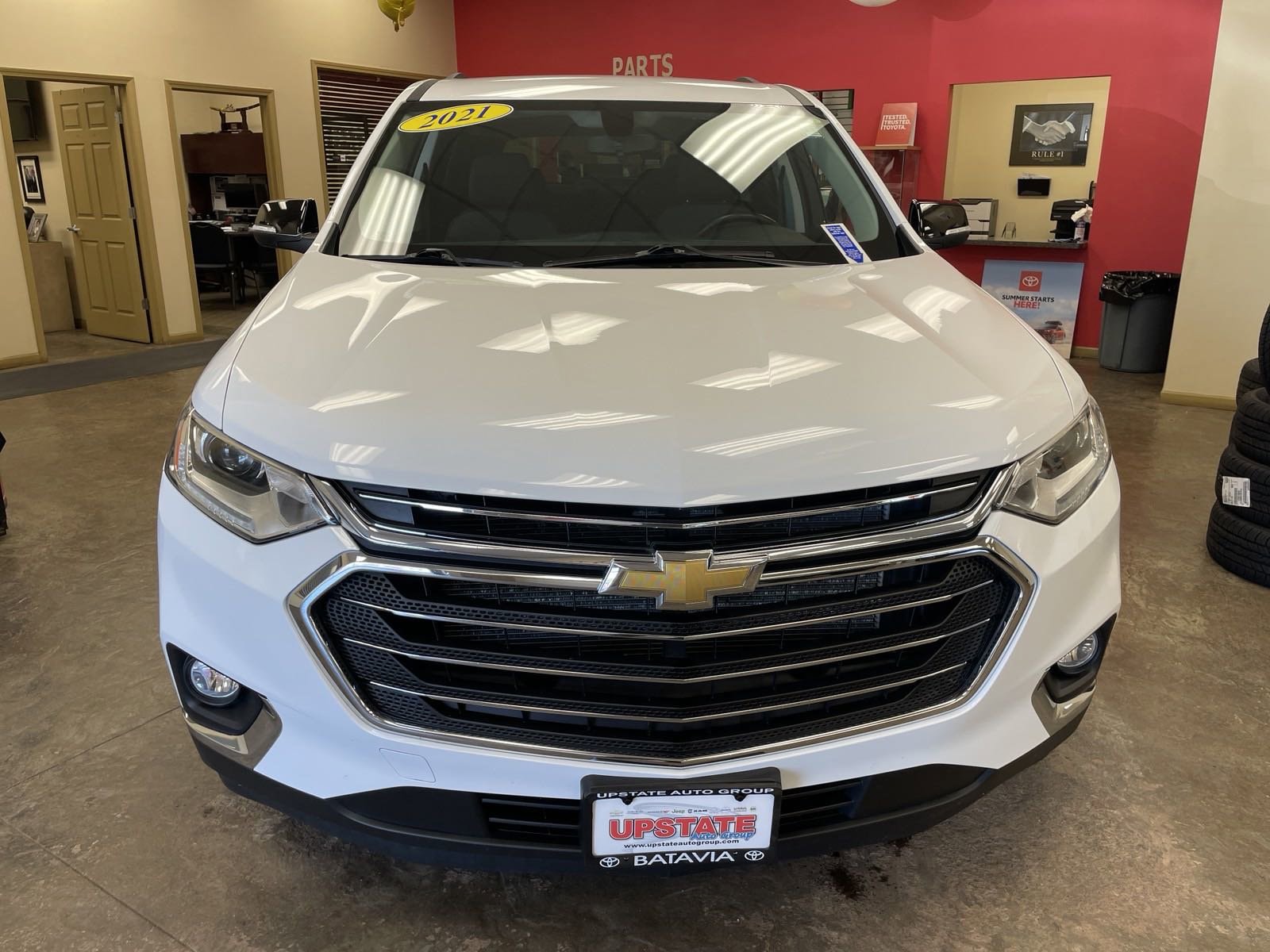 Used 2021 Chevrolet Traverse 1LT with VIN 1GNERGKW7MJ211371 for sale in Batavia, NY