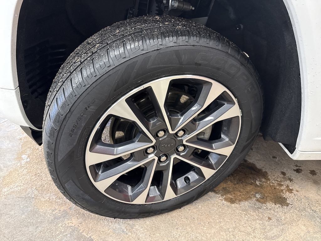 Used 2021 Jeep Grand Cherokee L Overland SUV