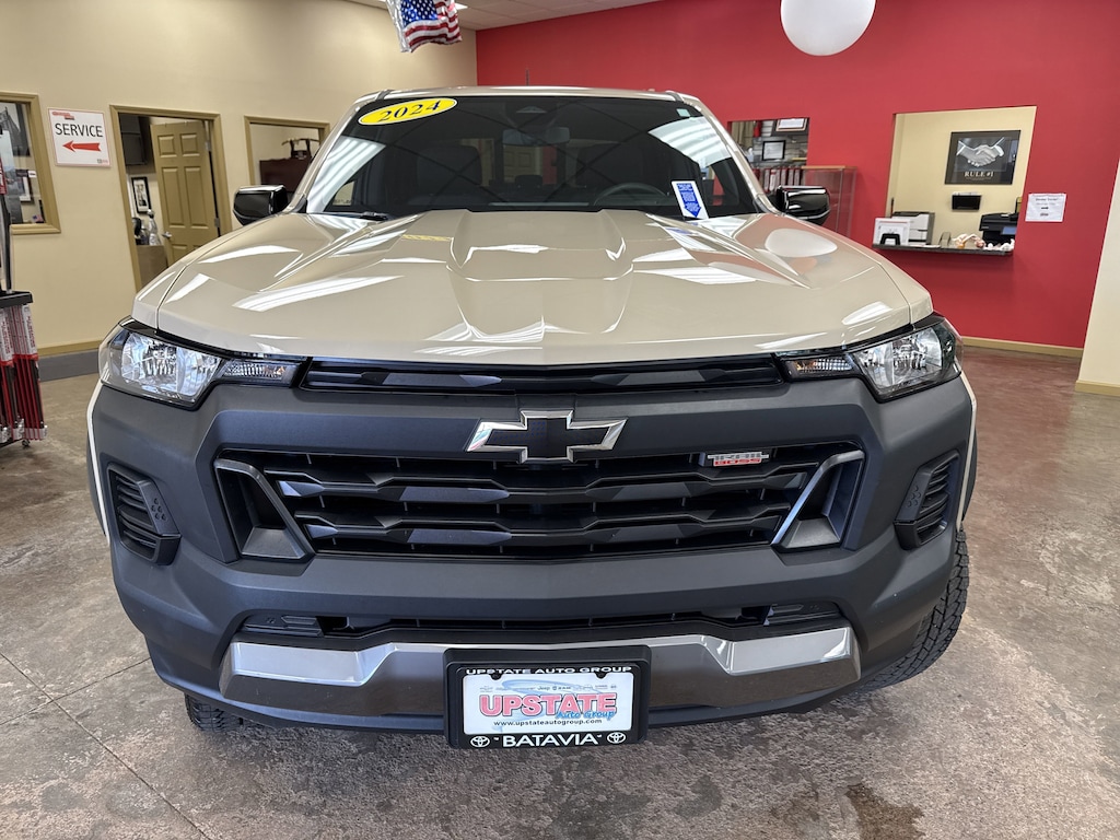 Used 2024 Chevrolet Colorado Trail Boss Truck Crew Cab