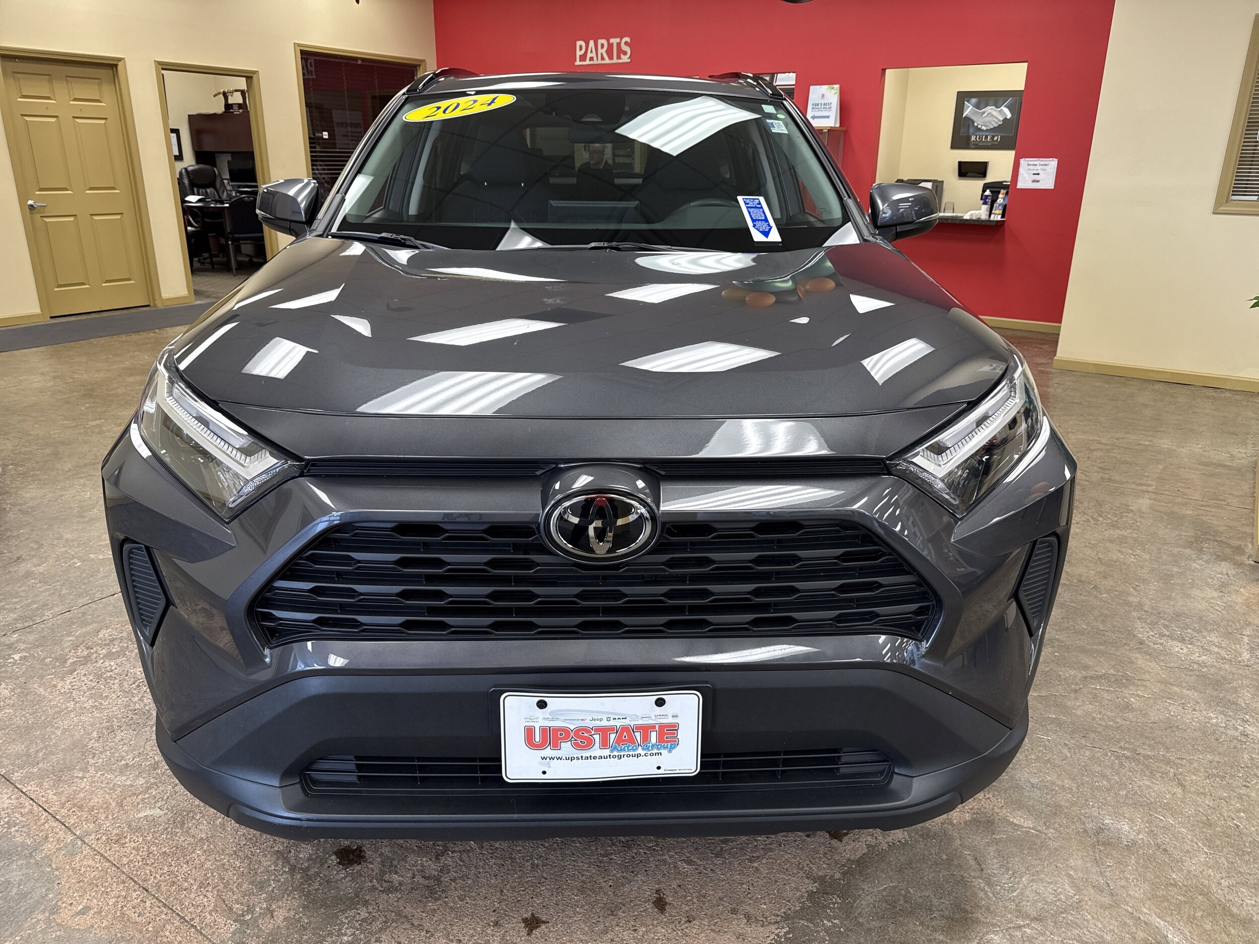 2024 Toyota RAV4 XLE photo 2