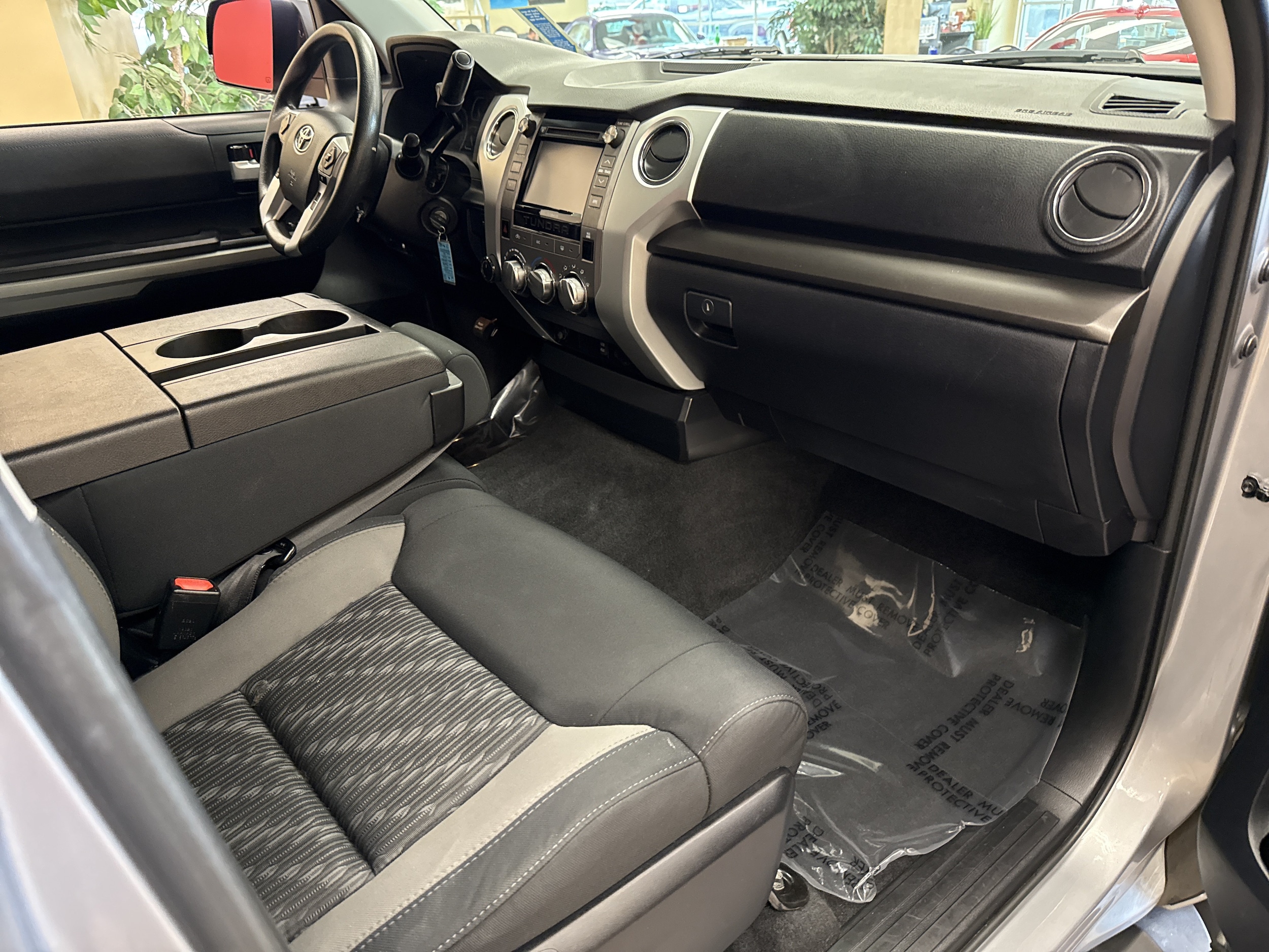 2019 Toyota Tundra SR5 - Photo 32