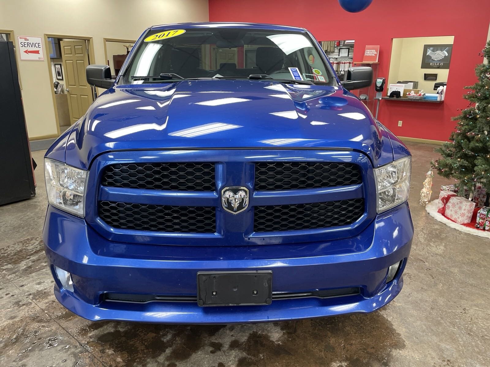 2017 Ram 1500 Express photo 2