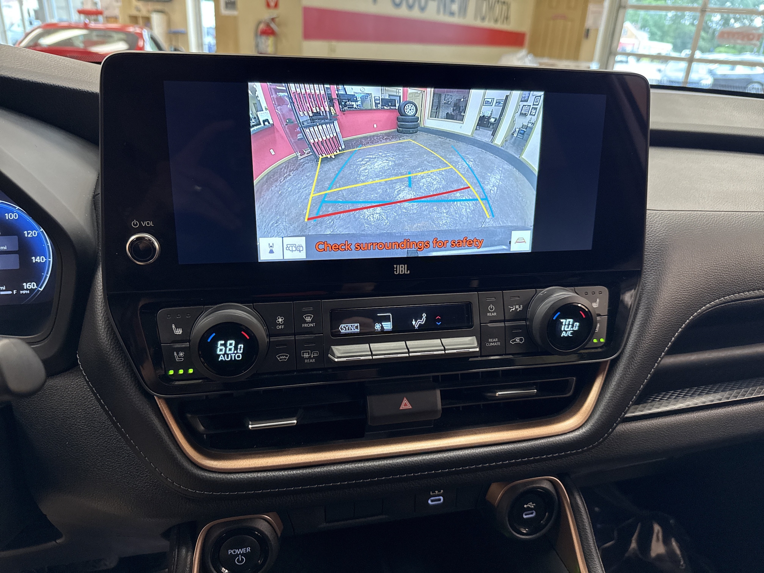 2024 Toyota Grand Highlander Limited - Photo 39