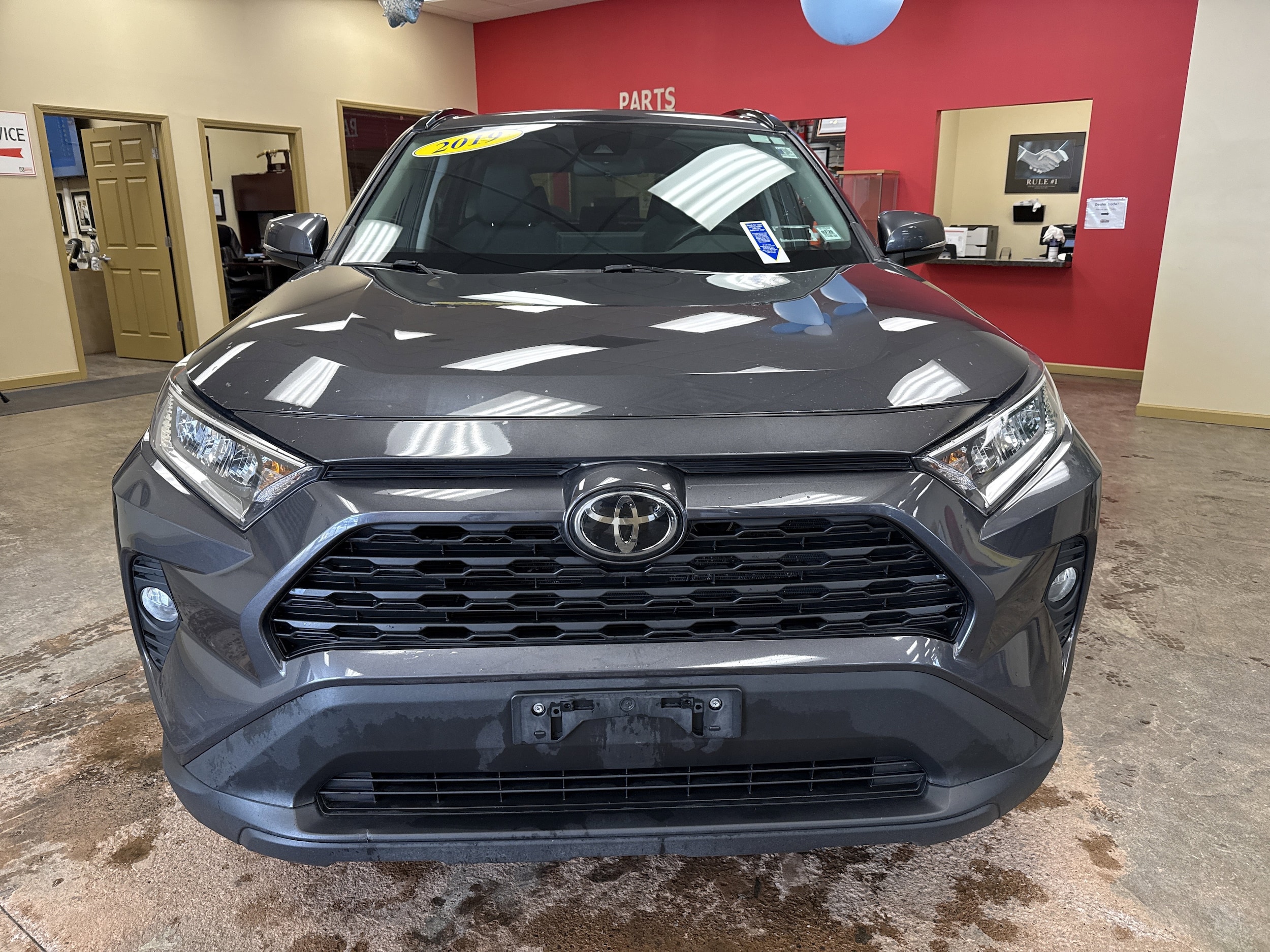 Used 2019 Toyota RAV4 XLE with VIN 2T3P1RFV3KW028537 for sale in Batavia, NY