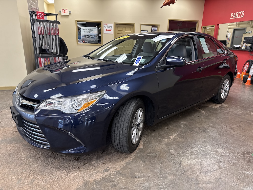 Used 2015 Toyota Camry LE Sedan
