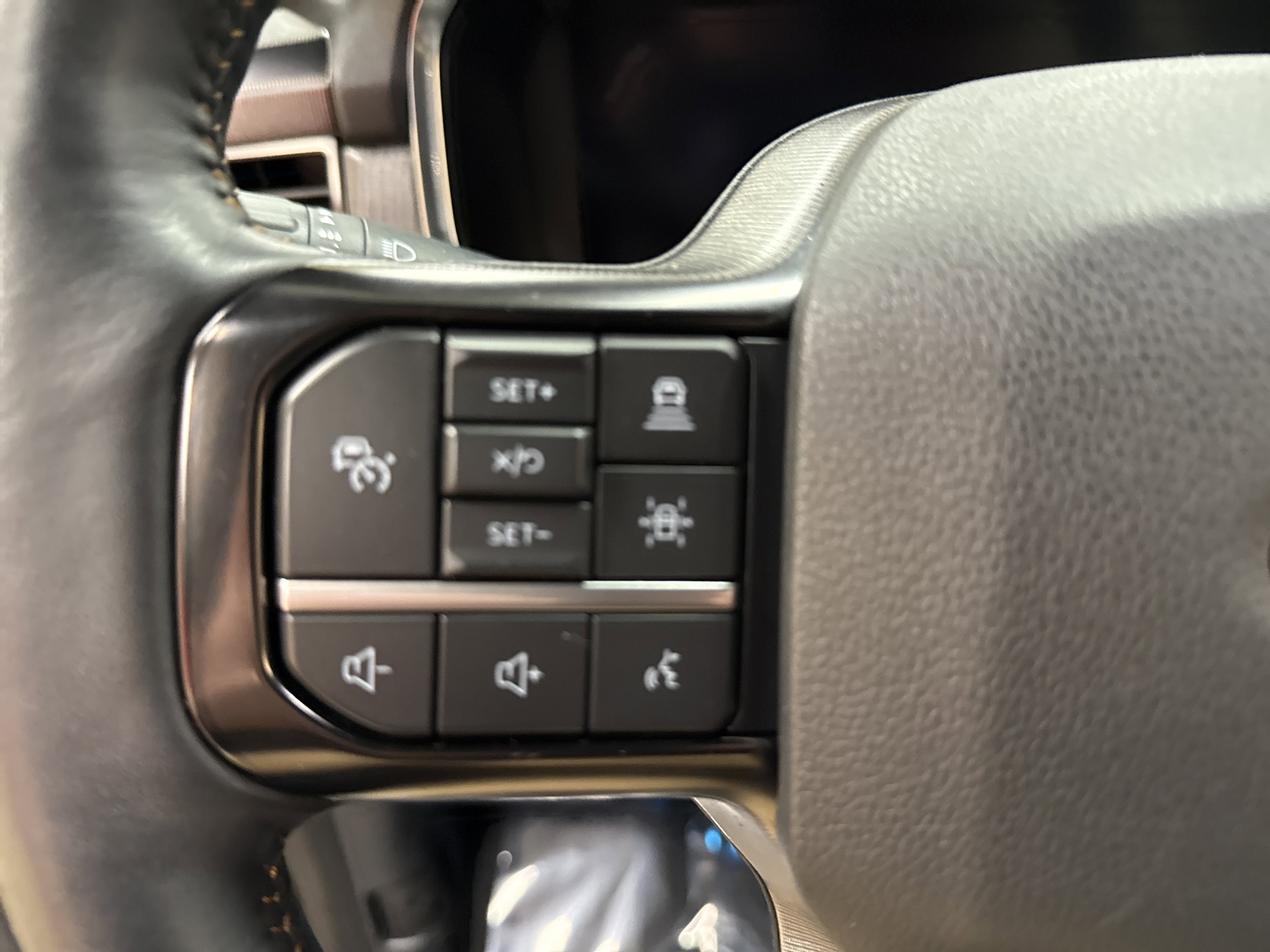 2023 Ford F-150 Platinum - Photo 34