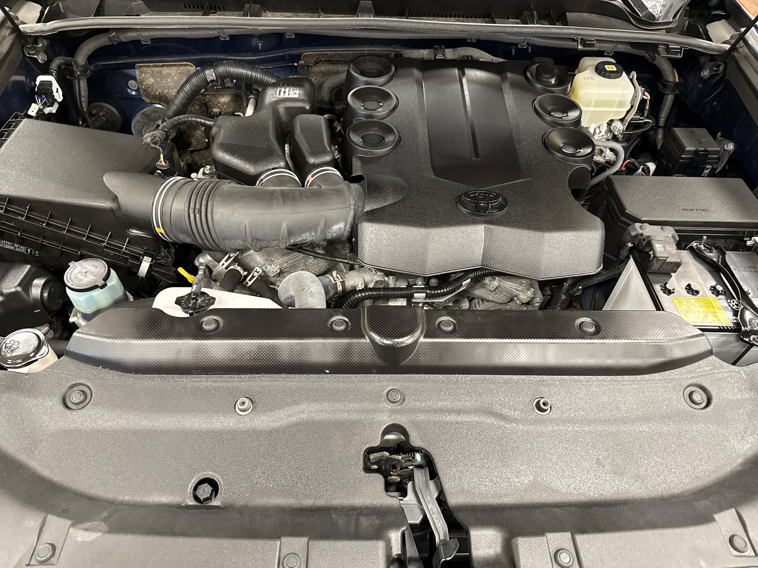 2022 Toyota 4Runner Limited - Photo 16