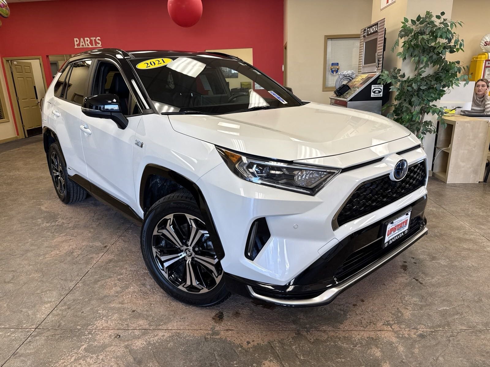 2021 Toyota RAV4 Prime XSE photo 2
