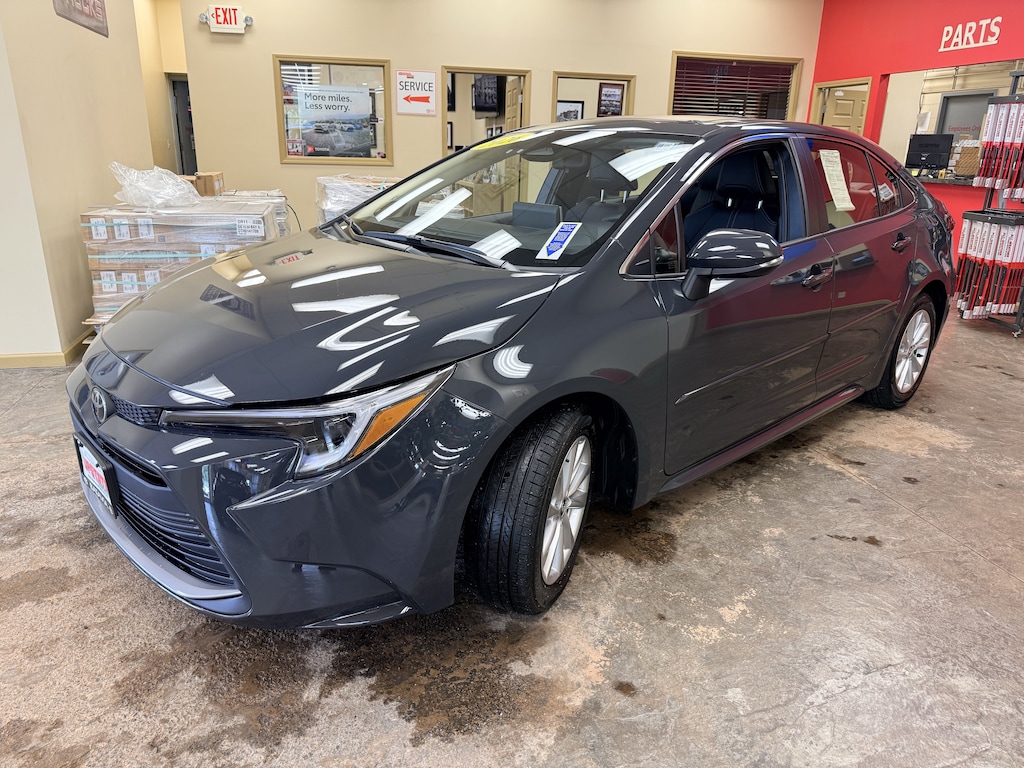 Used 2026 Toyota Corolla Hybrid XLE Sedan