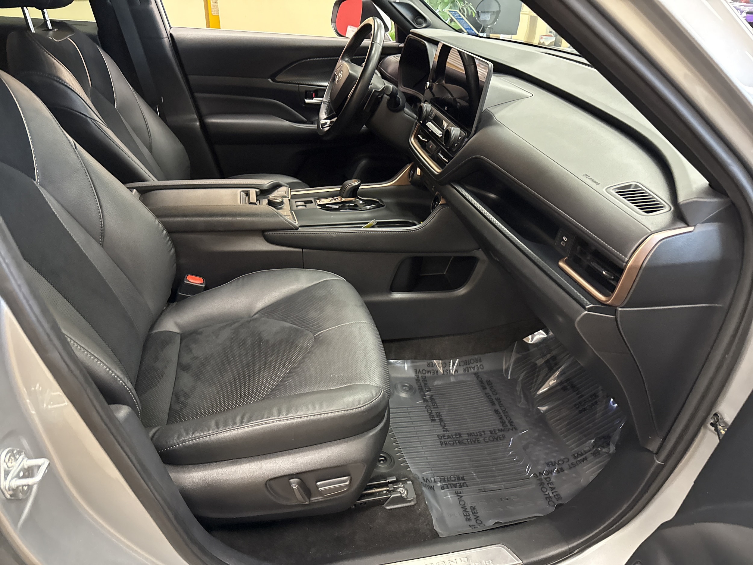 2024 Toyota Grand Highlander Limited - Photo 17
