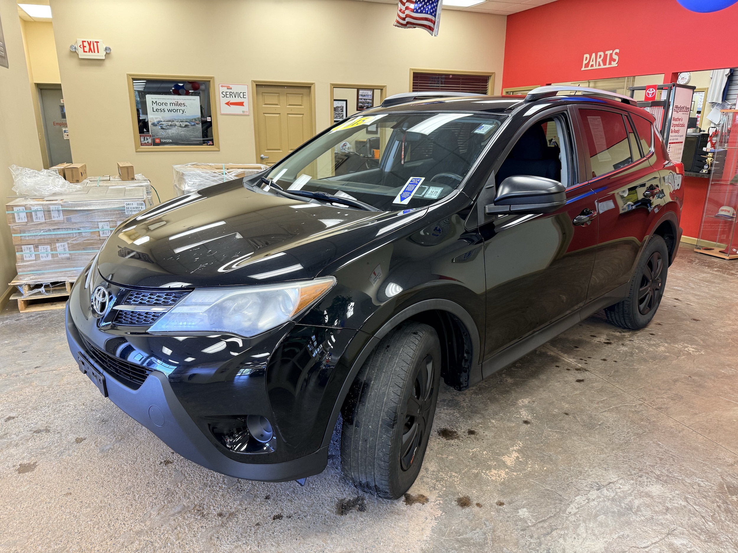 2015 Toyota RAV4 LE - Photo 3