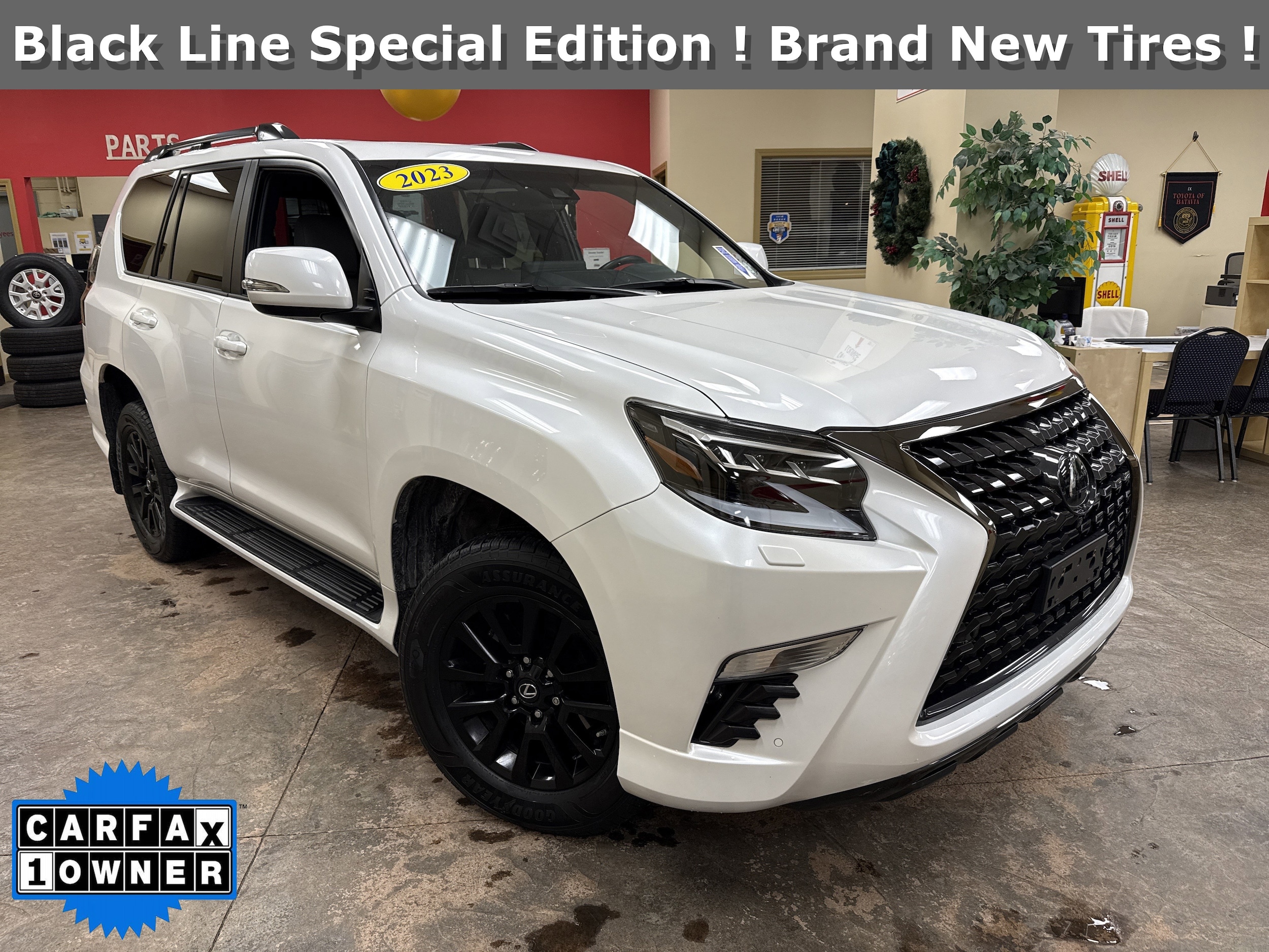 2023 Lexus GX Base's photo