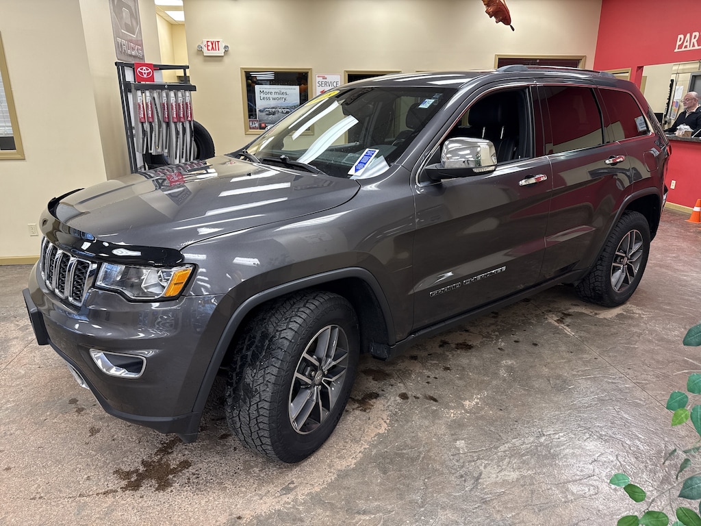 Used 2018 Jeep Grand Cherokee Limited 4x4 SUV