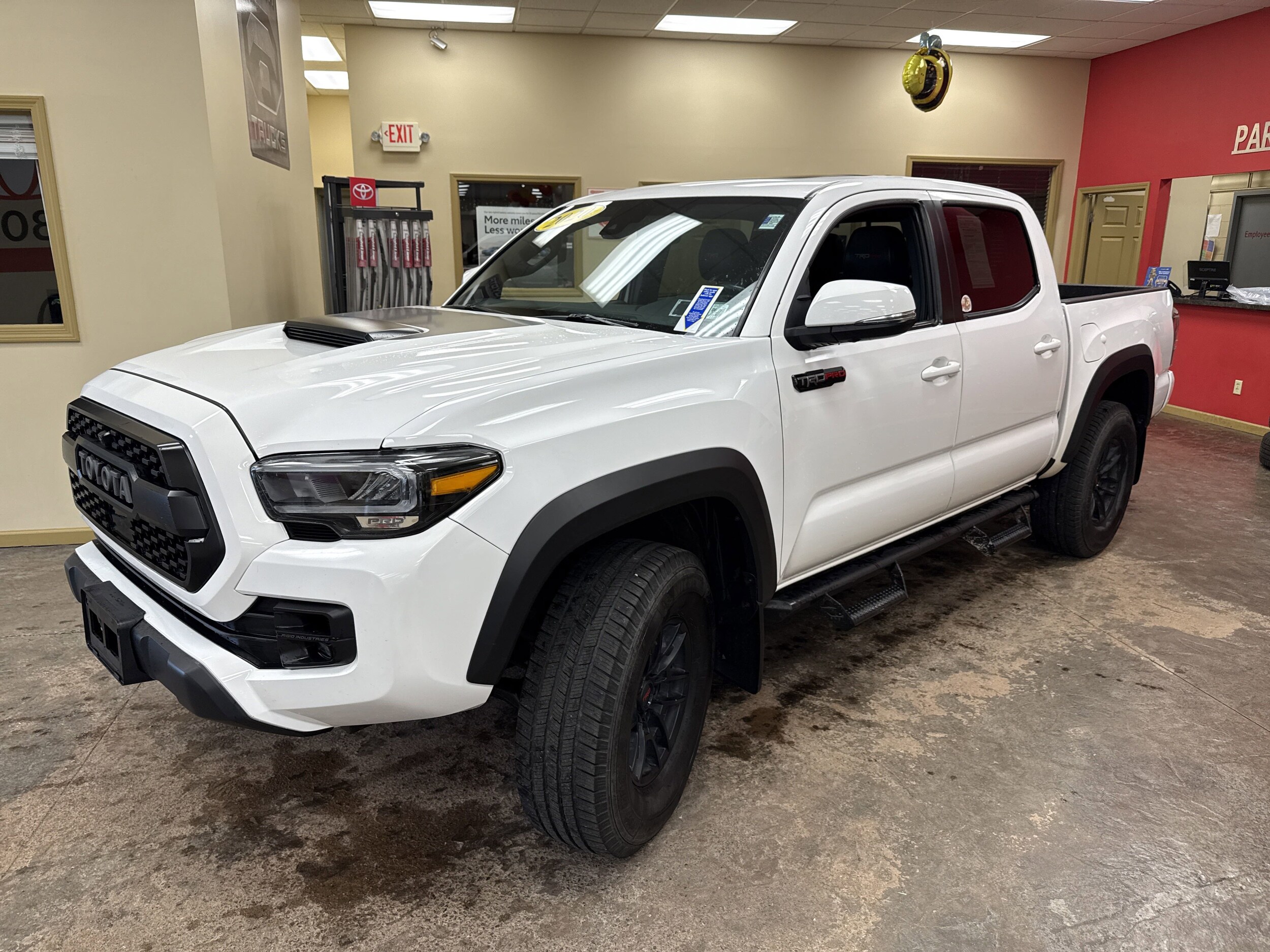 2020 Toyota Tacoma TRD Pro V6 photo 3