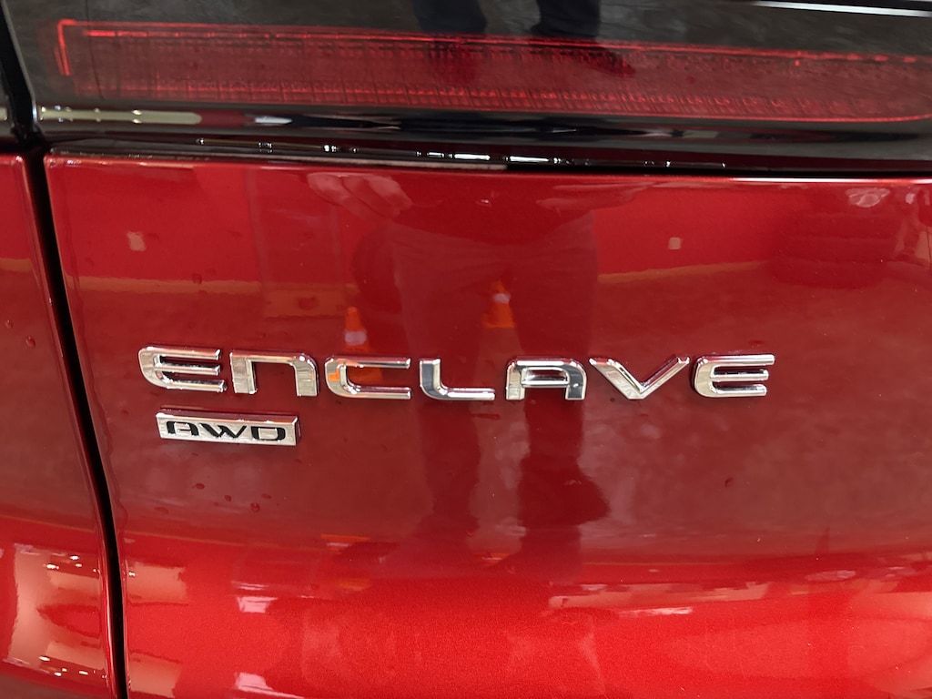 Used 2025 Buick Enclave Preferred SUV