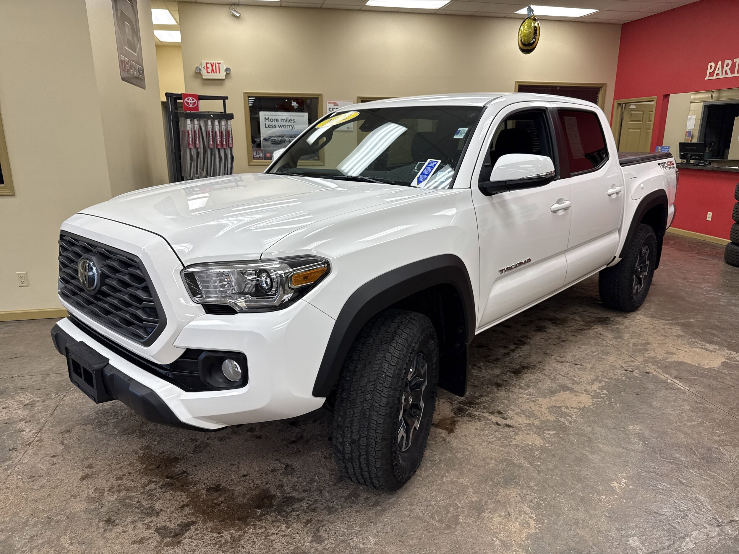2022 Toyota Tacoma TRD V6 photo 3