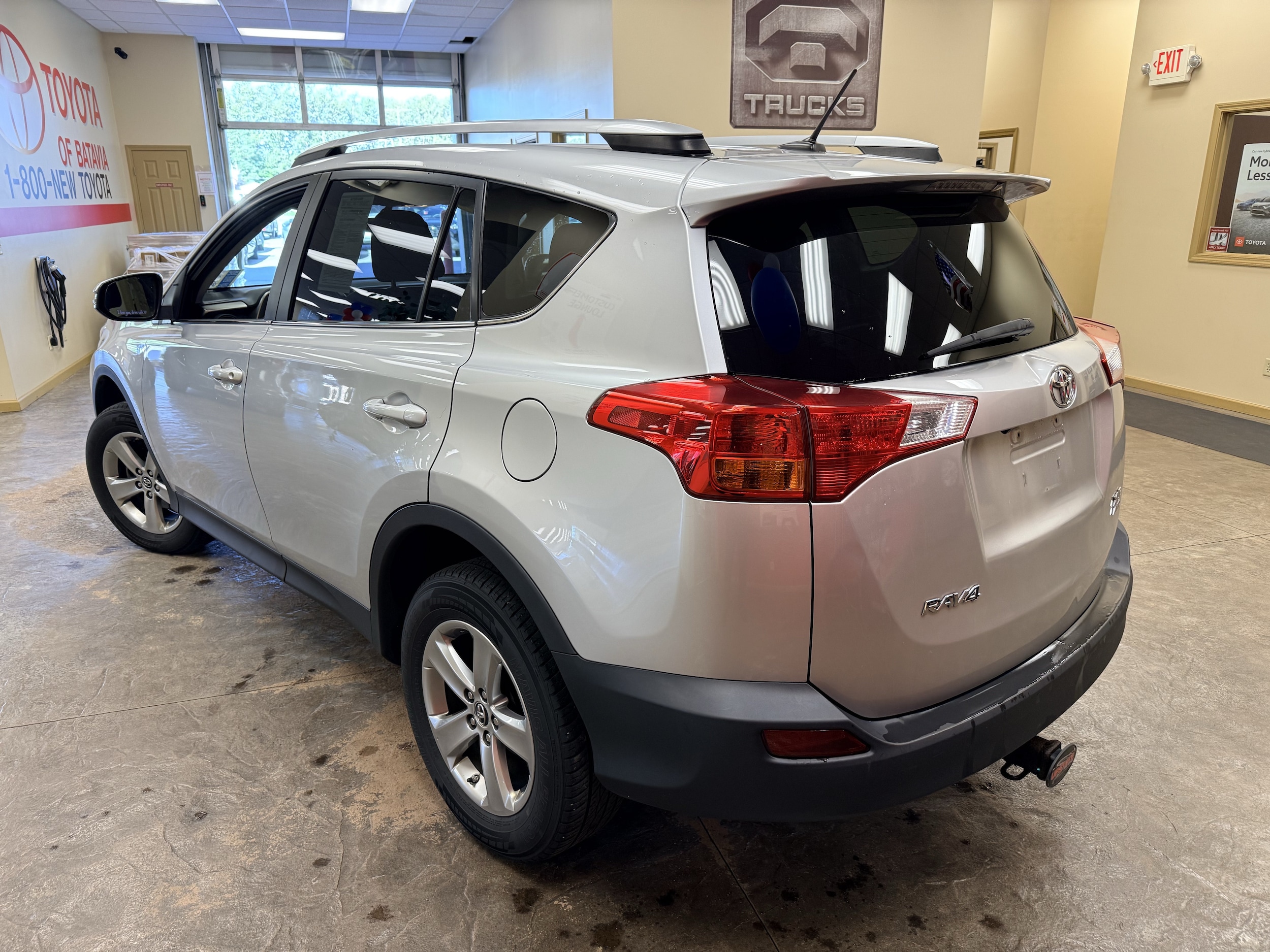 2015 Toyota RAV4 XLE - Photo 8
