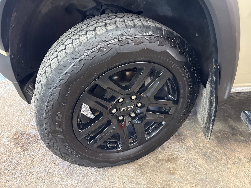 Used 2024 Chevrolet Colorado Trail Boss Truck Crew Cab