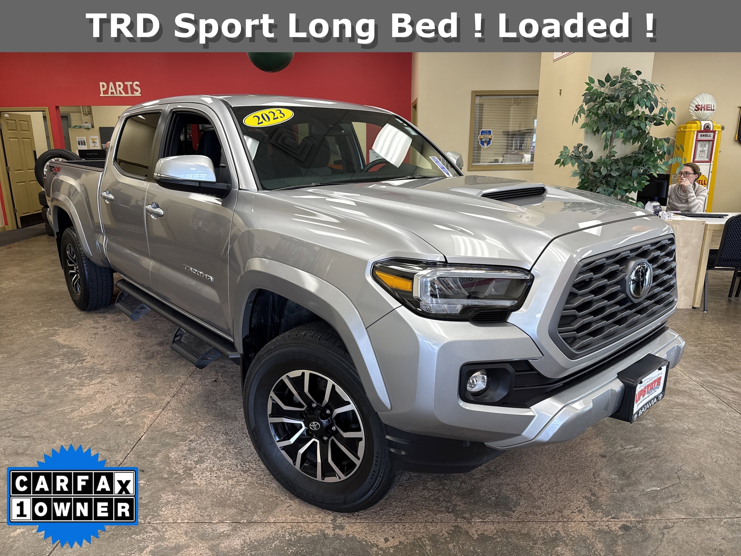 2023 Toyota Tacoma TRD Sport's photo