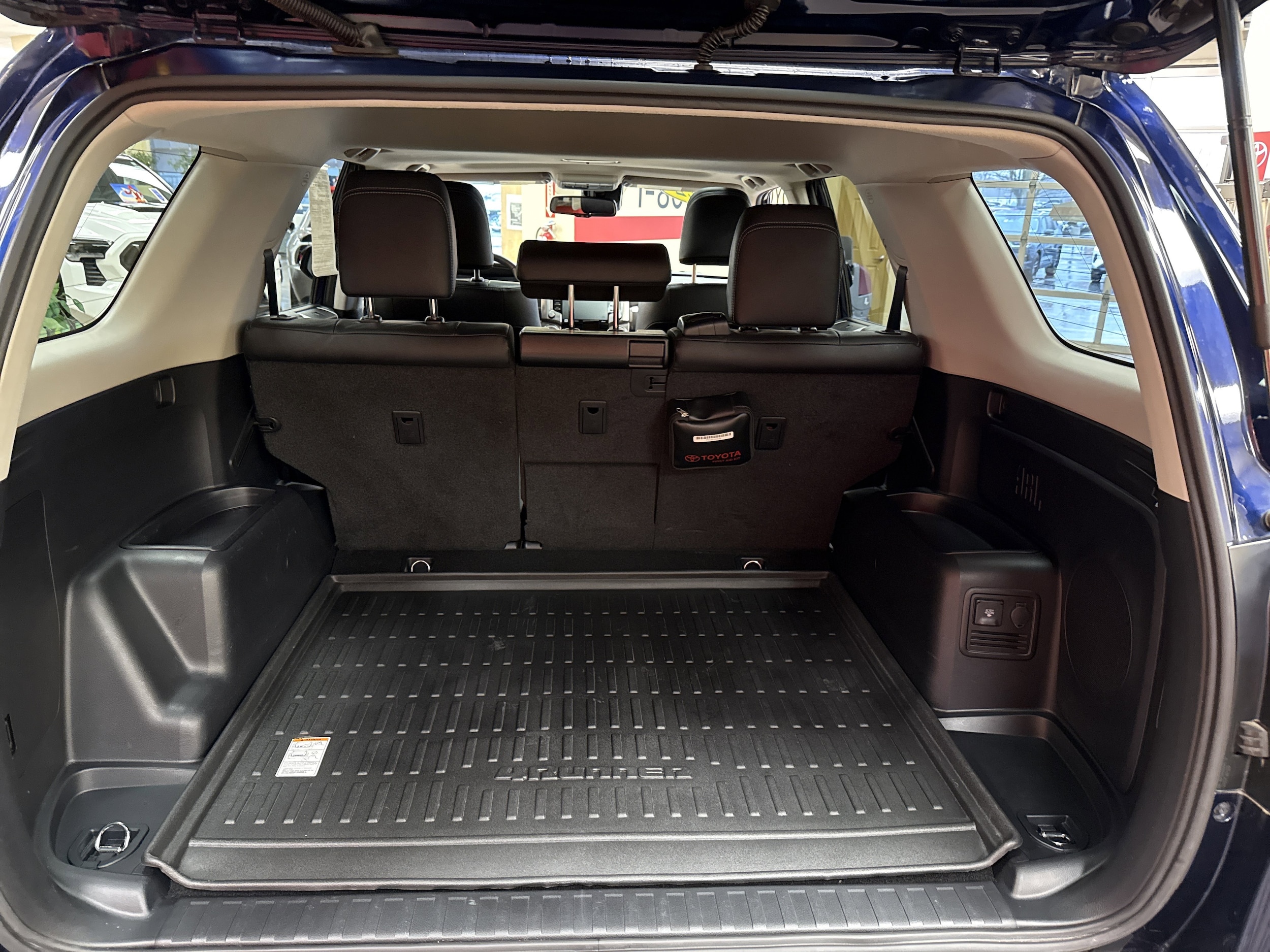 2022 Toyota 4Runner Limited - Photo 24