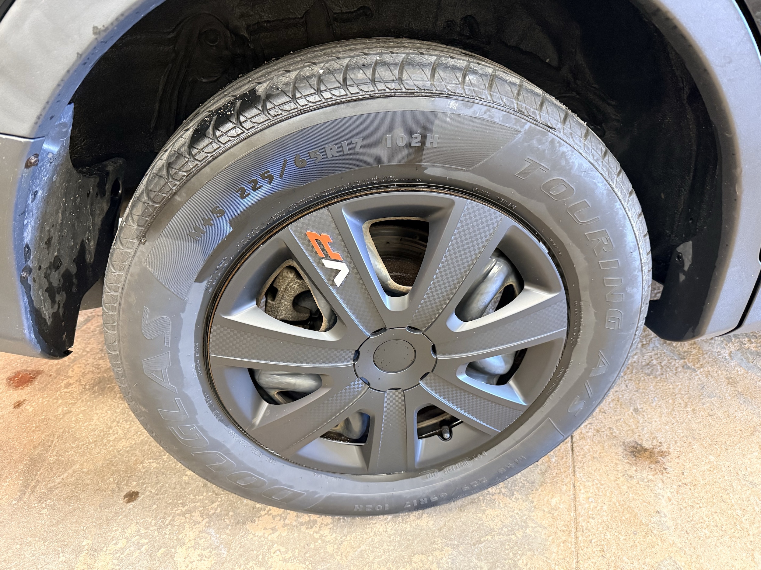 2015 Toyota RAV4 LE - Photo 8