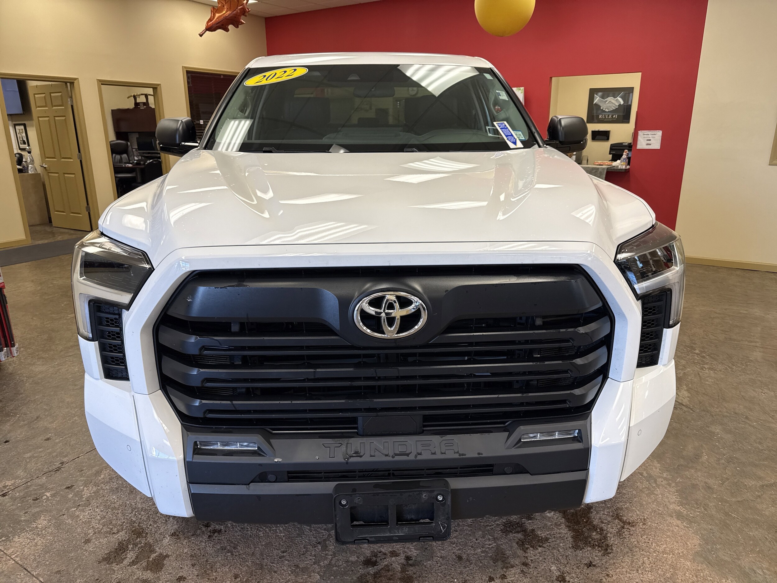 2022 Toyota Tundra SR5 CrewMax photo 2