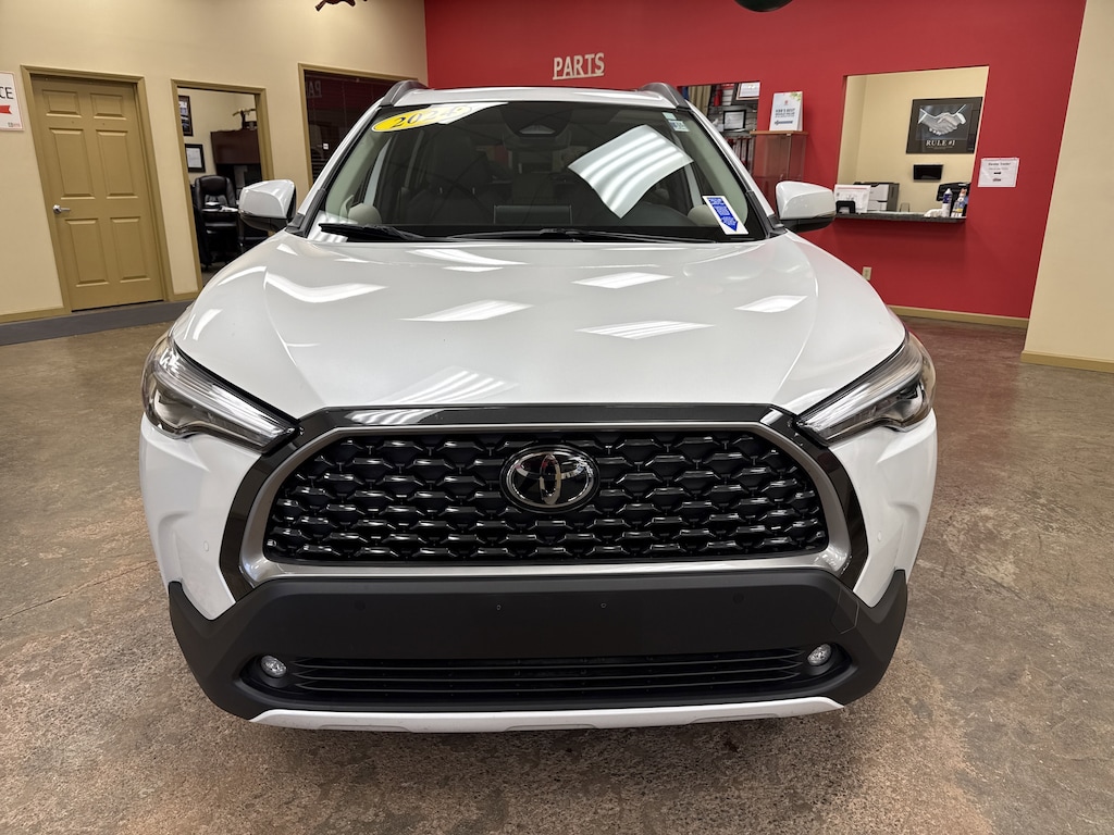 Used 2024 Toyota Corolla Cross XLE SUV
