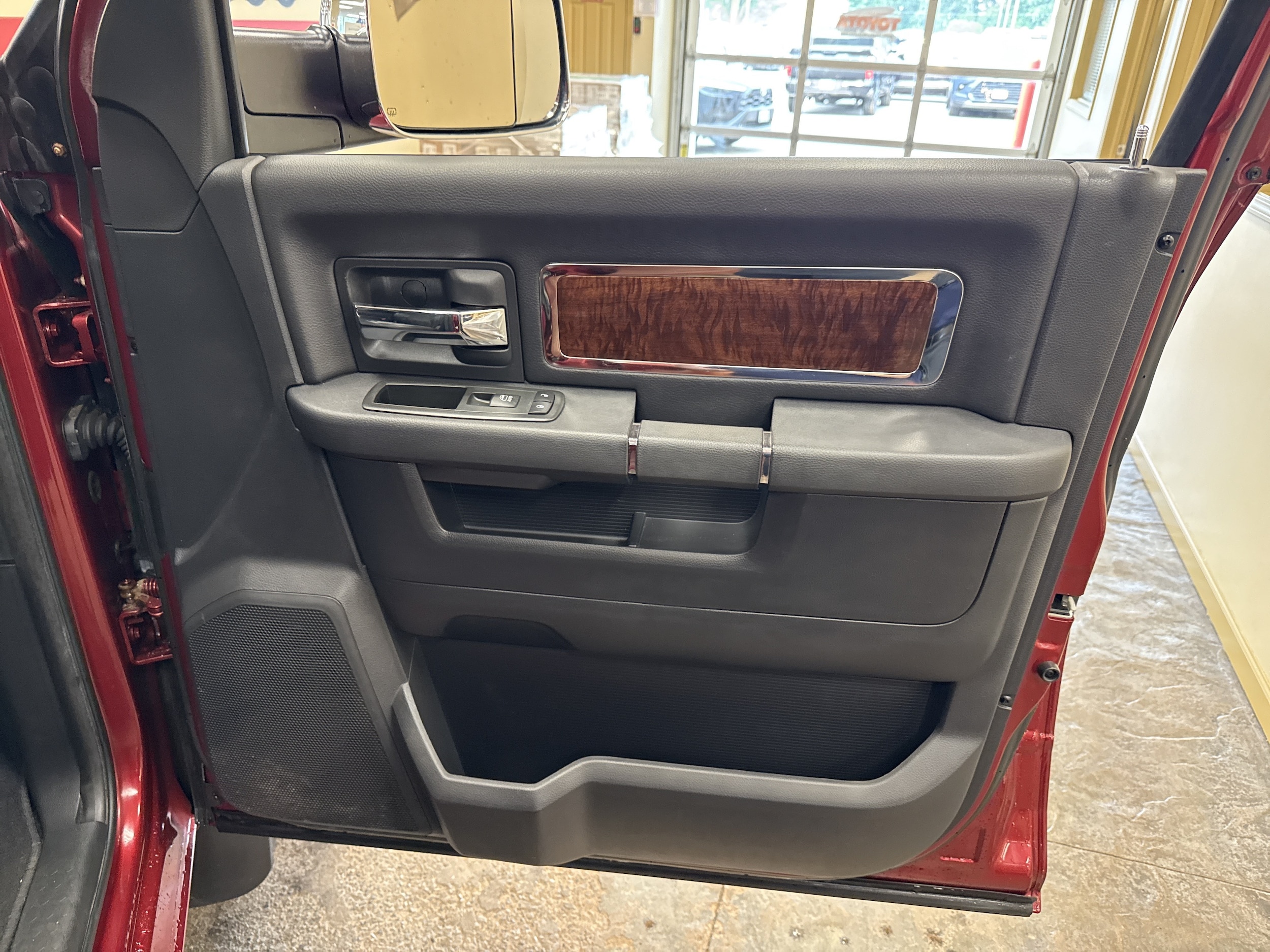 2012 RAM Ram 2500 Pickup Laramie - Photo 16