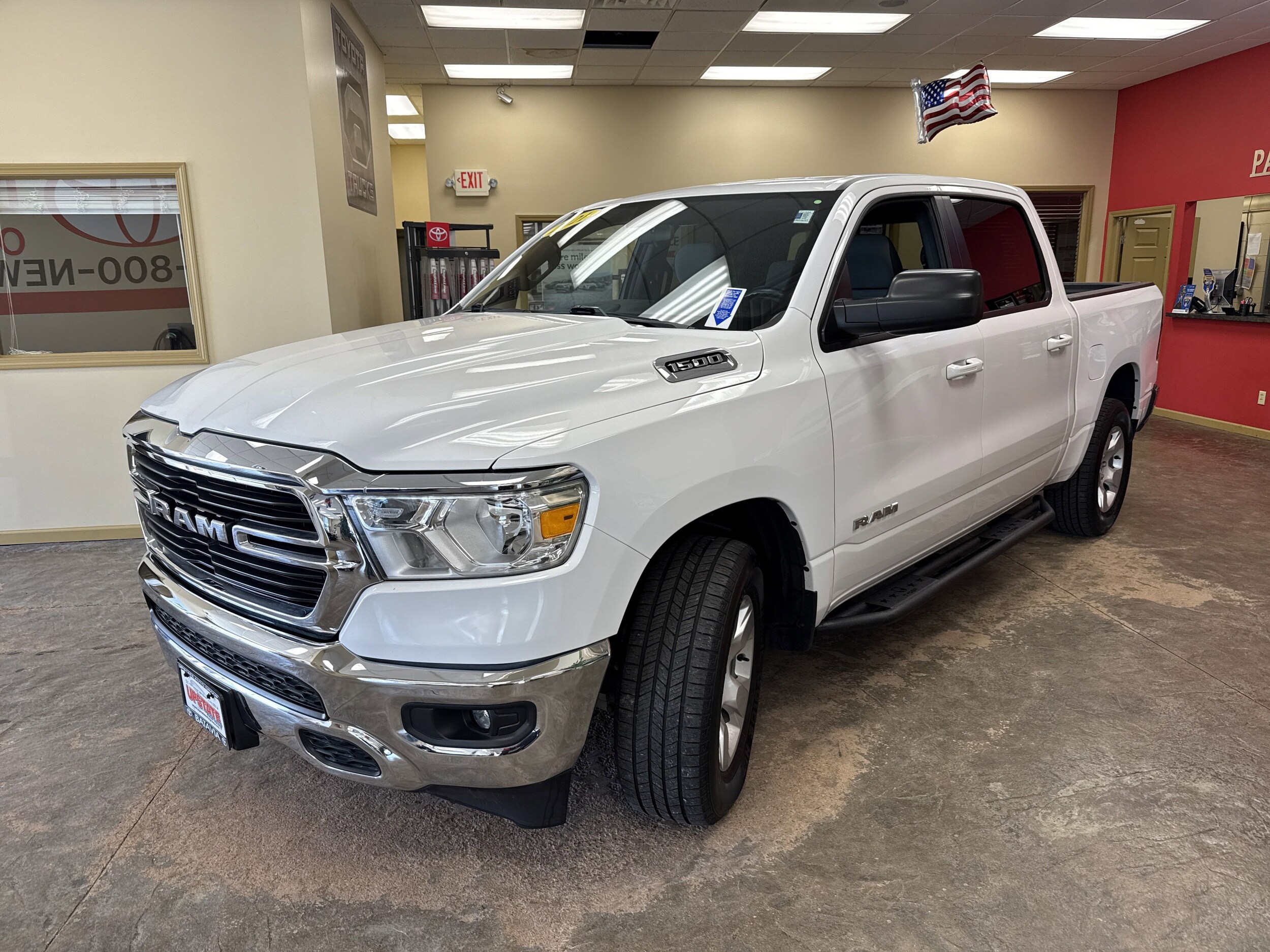 2021 Ram 1500 Big Horn Lone Star photo 3