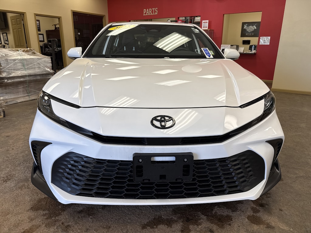 Certified 2025 Toyota Camry SE Sedan
