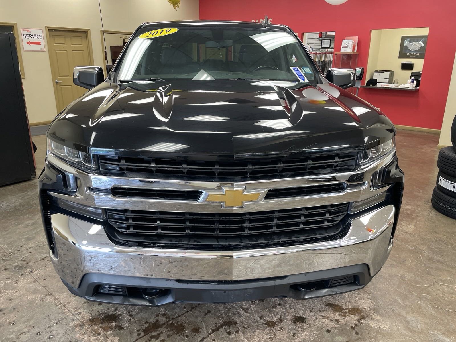 Used 2019 Chevrolet Silverado 1500 LT with VIN 1GCRYDED9KZ192486 for sale in Batavia, NY