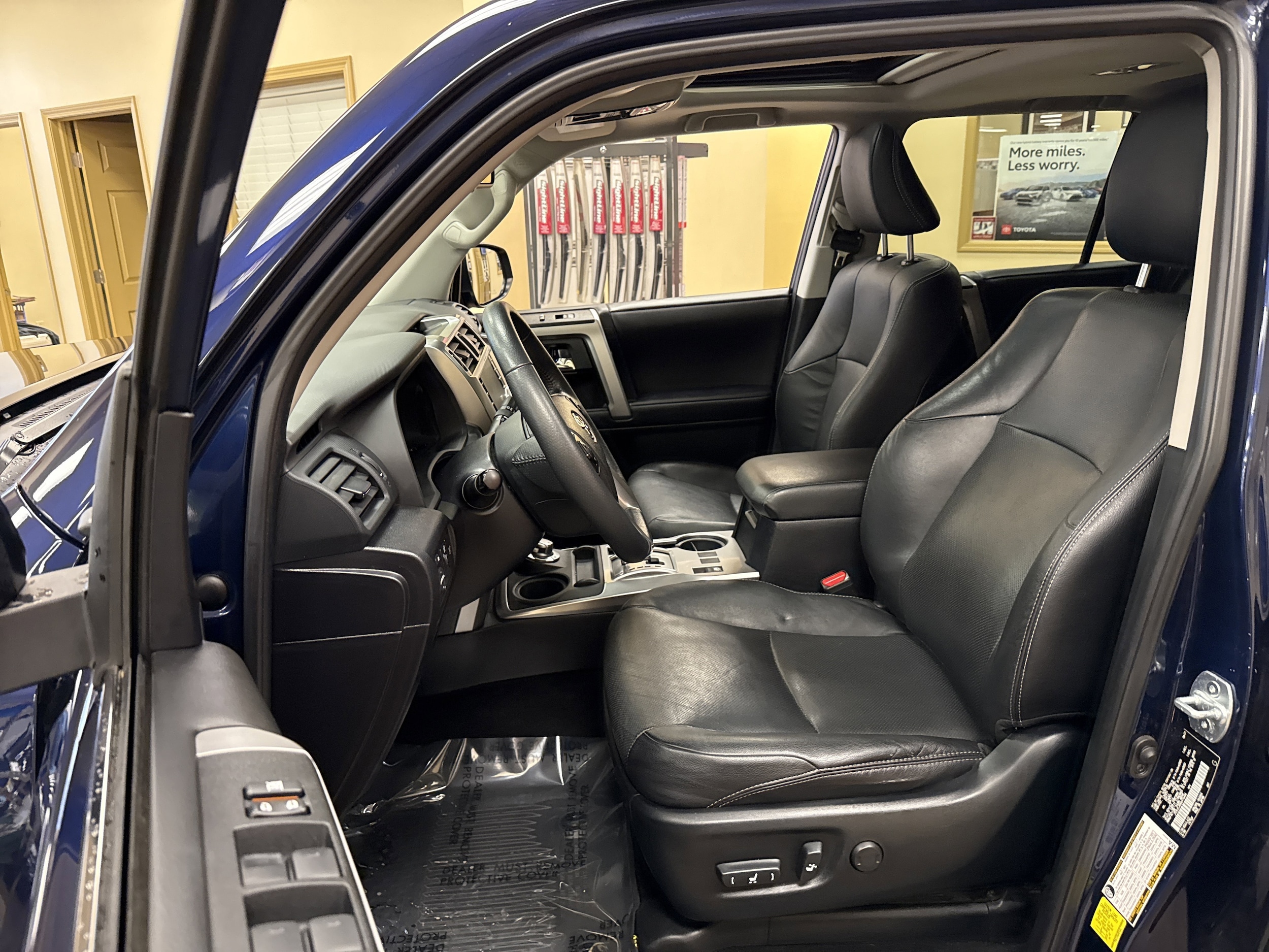 2022 Toyota 4Runner Limited - Photo 7