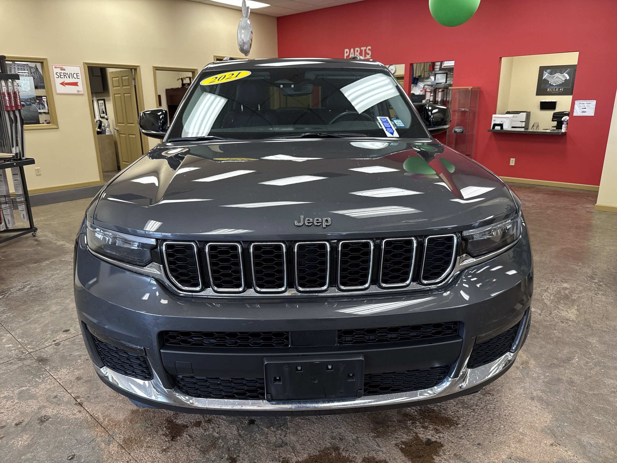 2021 Jeep Grand Cherokee Limited photo 2
