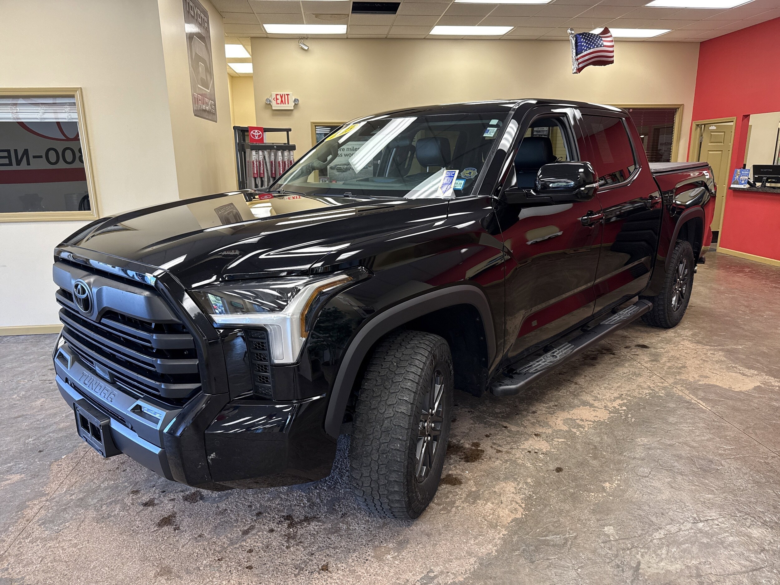 2023 Toyota Tundra SR5 photo 3