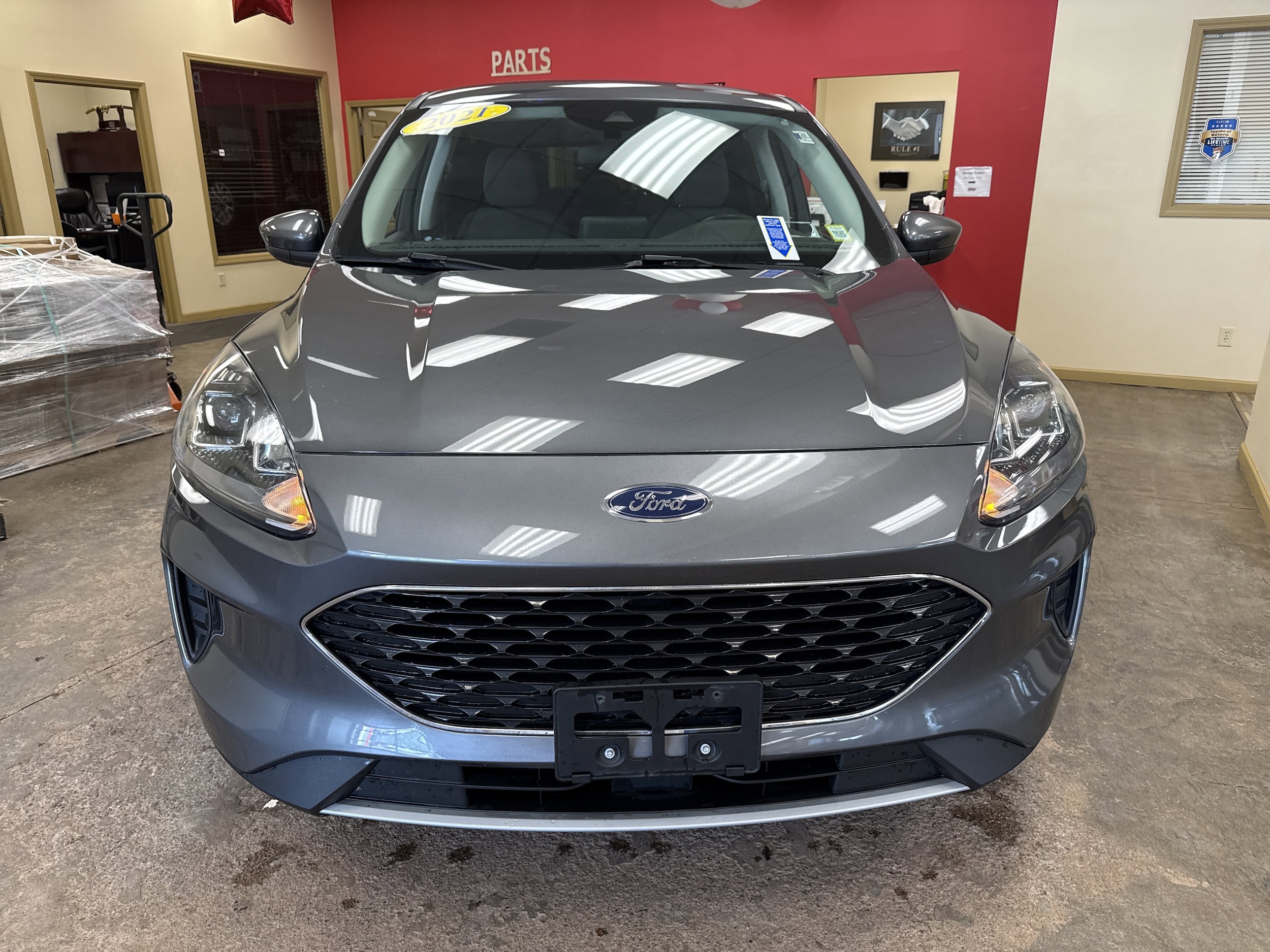 Used 2021 Ford Escape SE with VIN 1FMCU9G66MUB01053 for sale in Batavia, NY