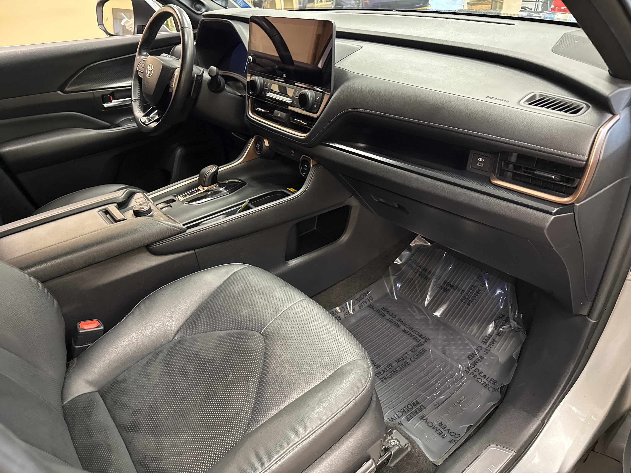 2024 Toyota Grand Highlander Limited - Photo 18