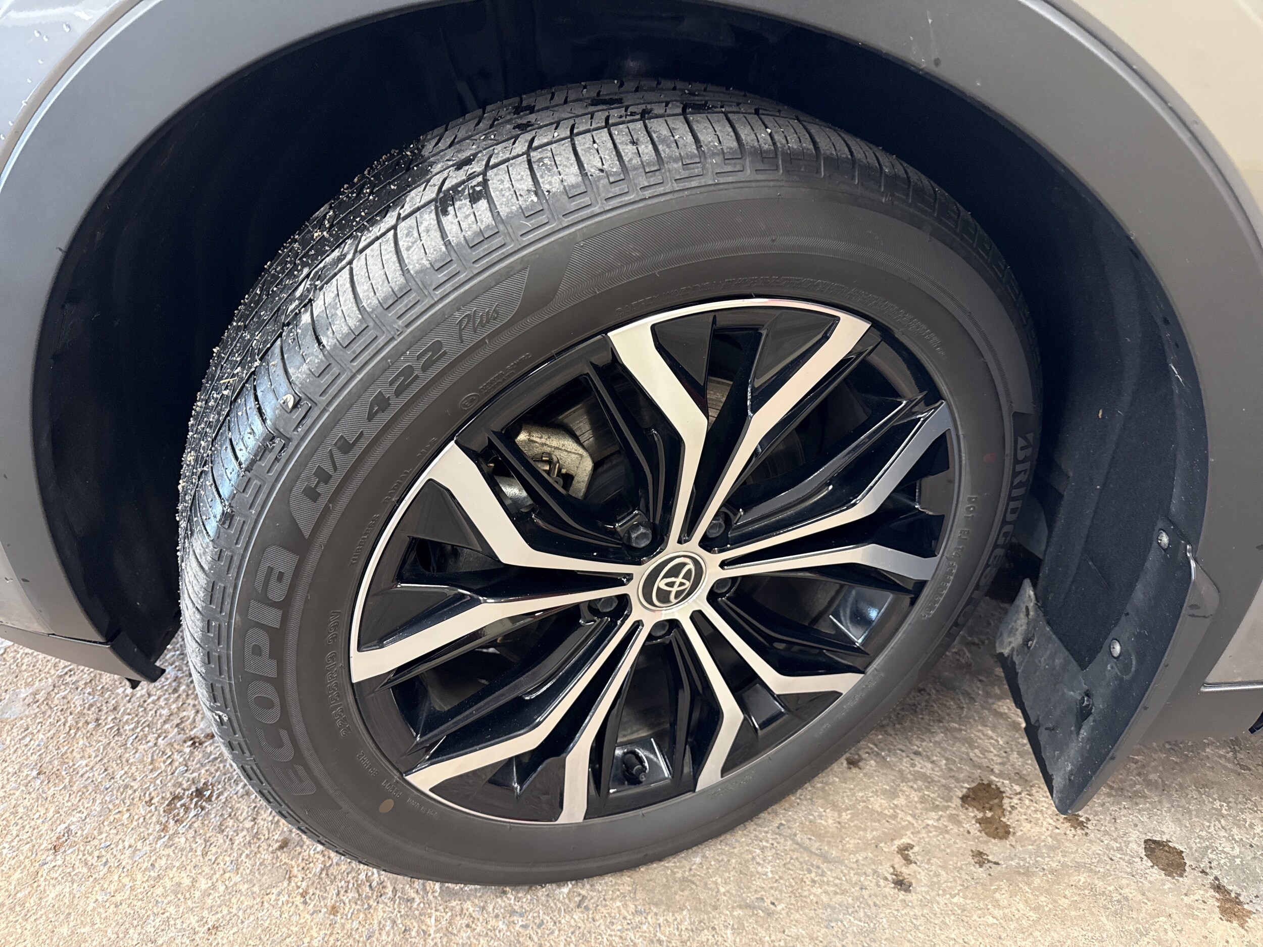 2023 Toyota Crown Limited photo 3